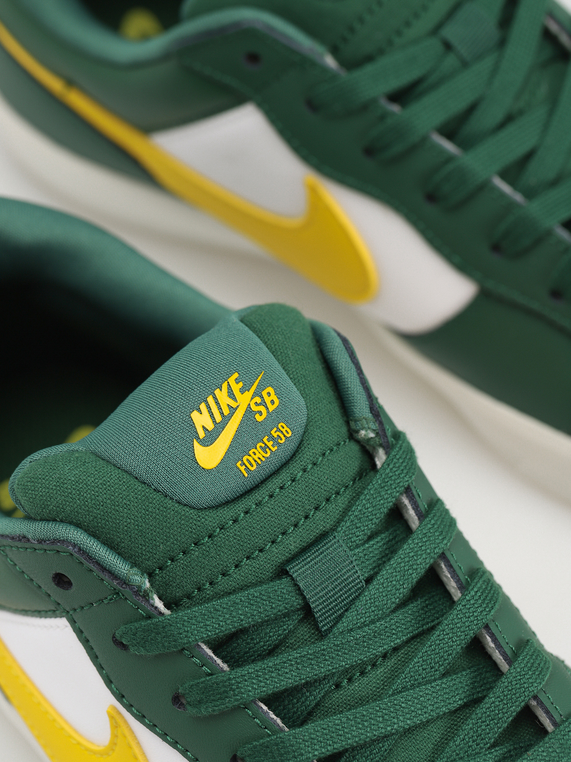 Nike SB Force 58 Premium Cipők (gorge green/tour yellow white)