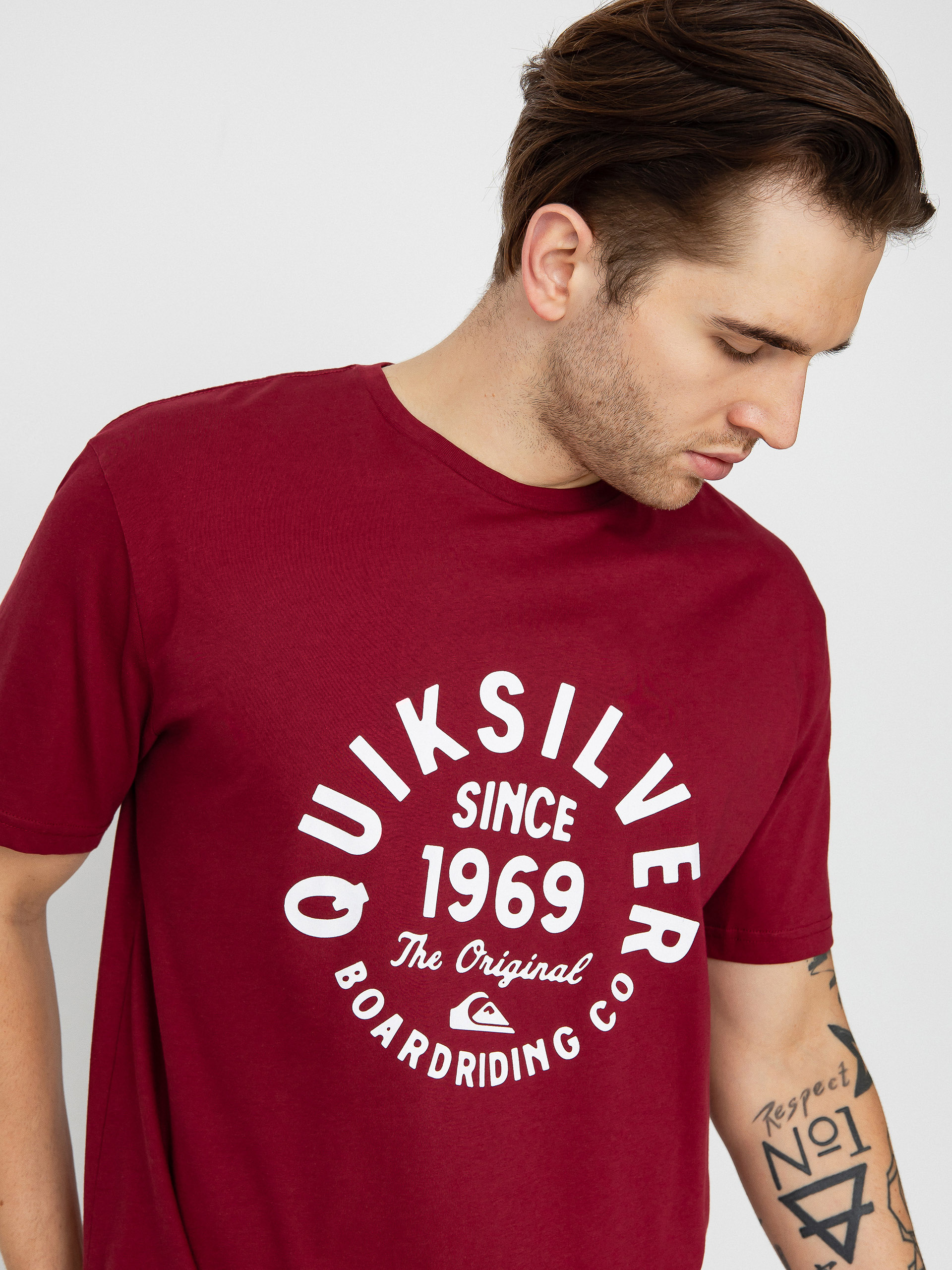 Quiksilver Circled Script Front póló (tibetan red)