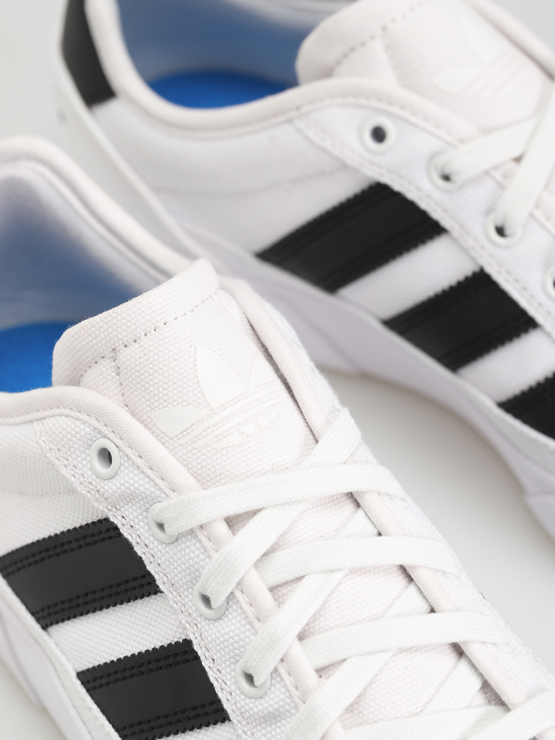 adidas Court Tns Premiere Cipők (ftwwht/cblack/goldmt)