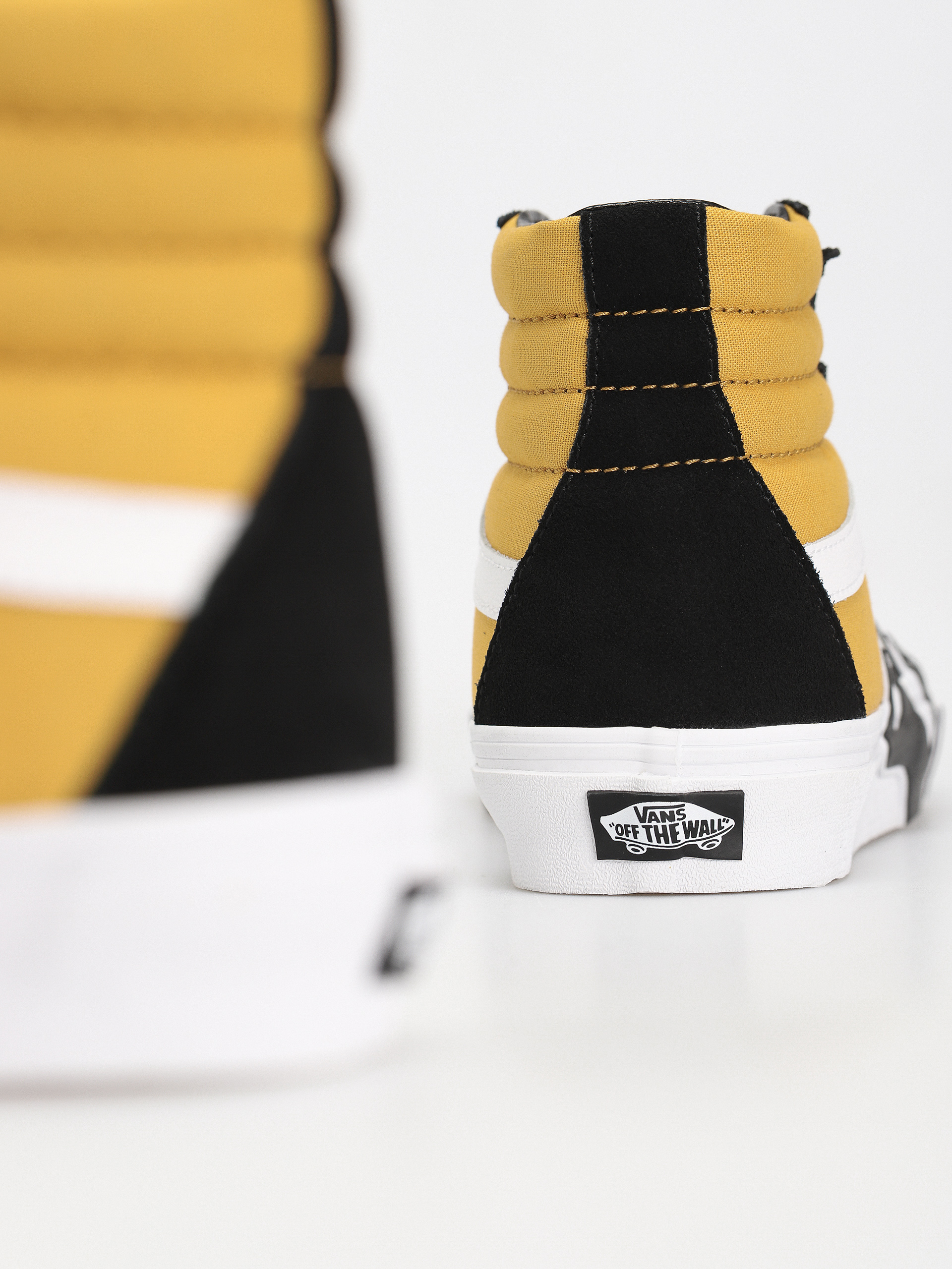 Vans Sk8 Hi Flame Cipők (black/yellow)
