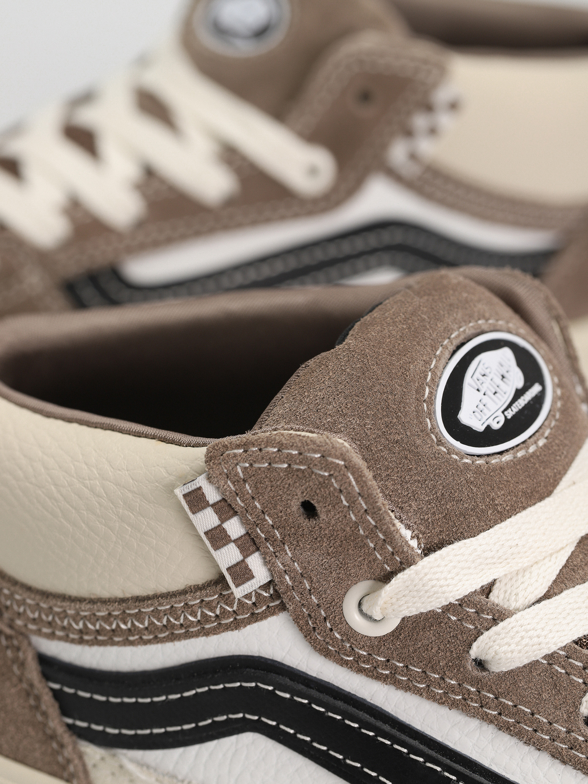 Vans Zahba Mid Cipők (walnut)