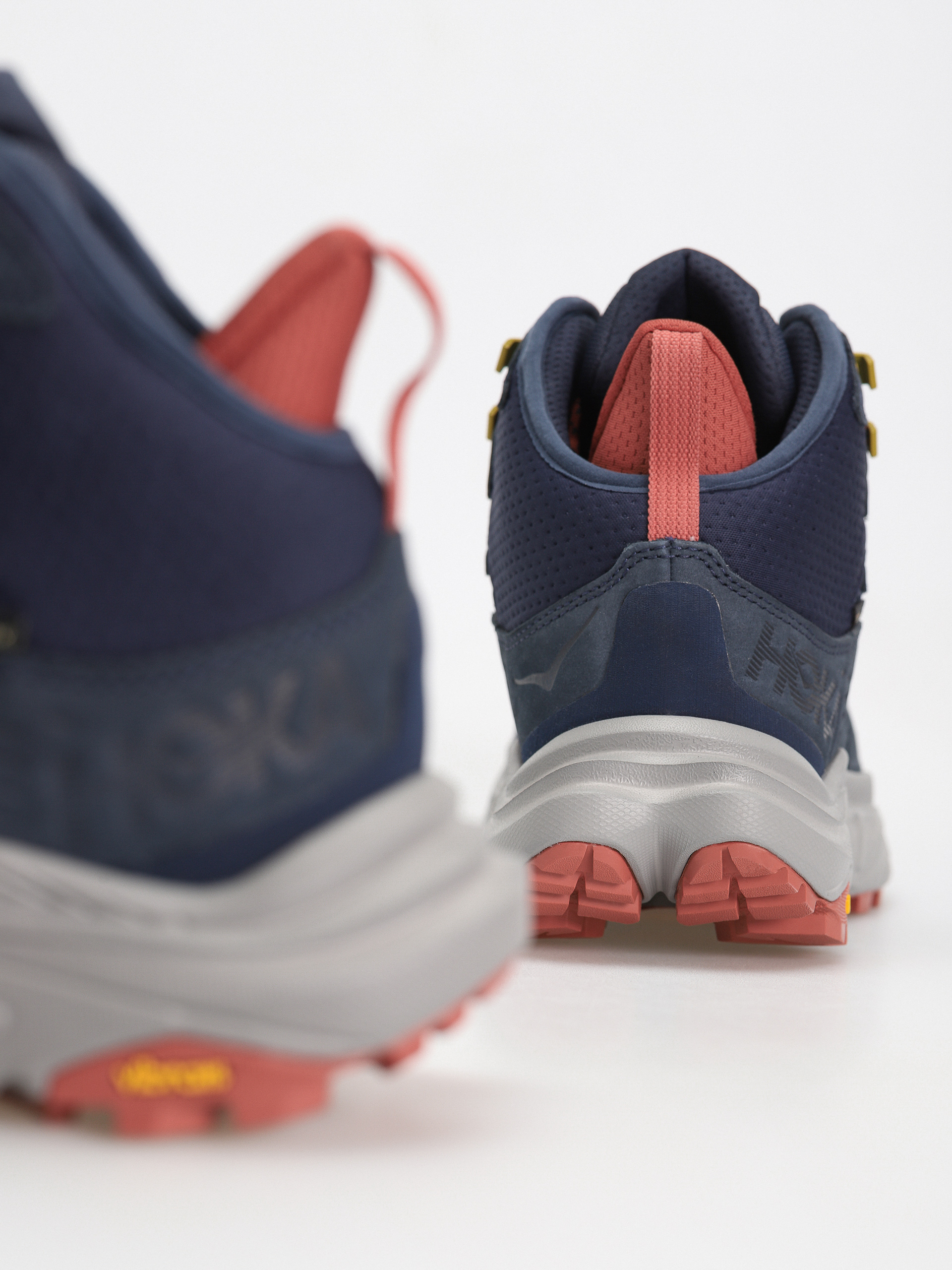 Hoka Anacapa 2 Mid GTX Cipők (black/black)