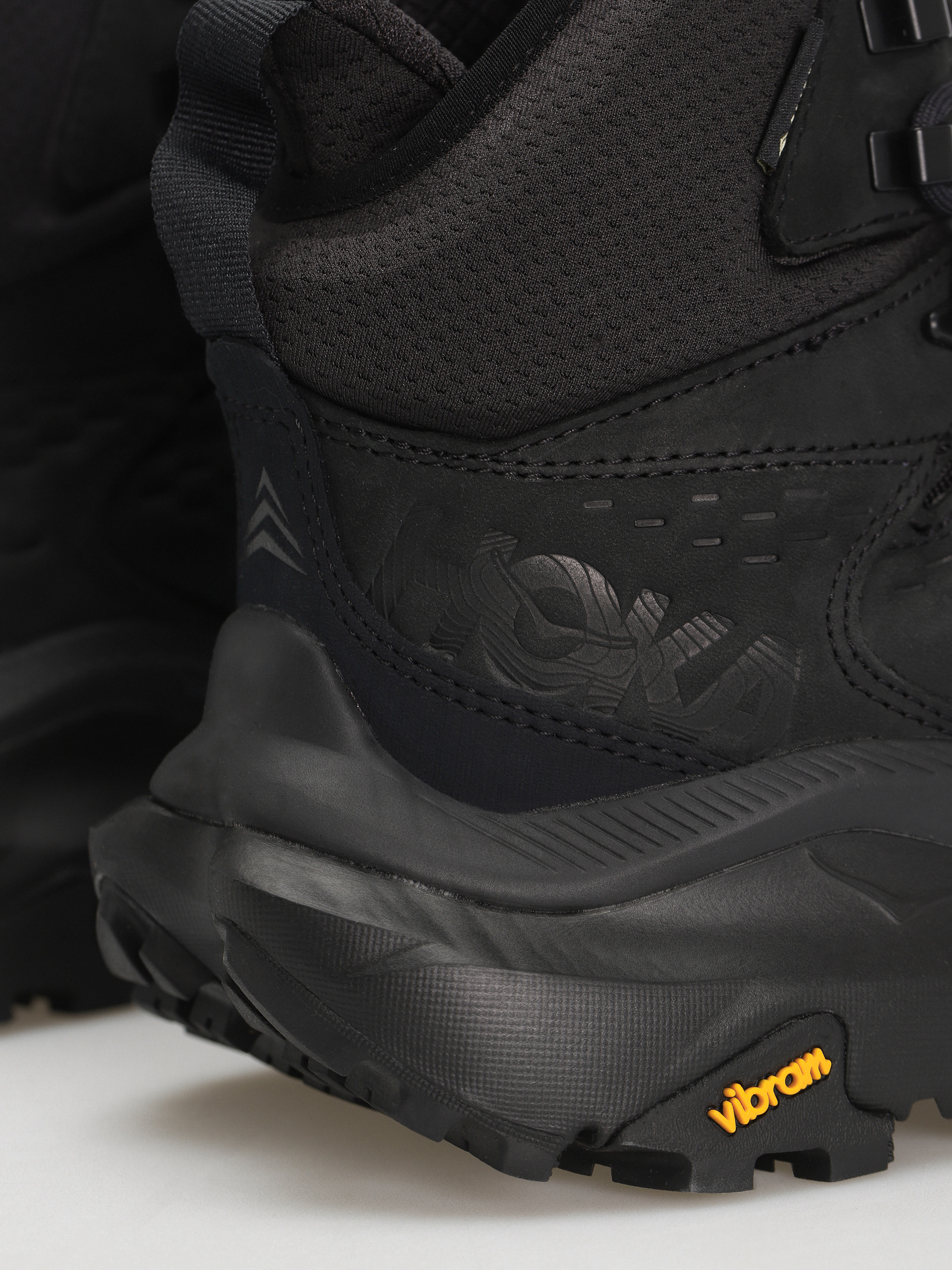 Hoka Kaha 2 GTX Cipők (black/black)