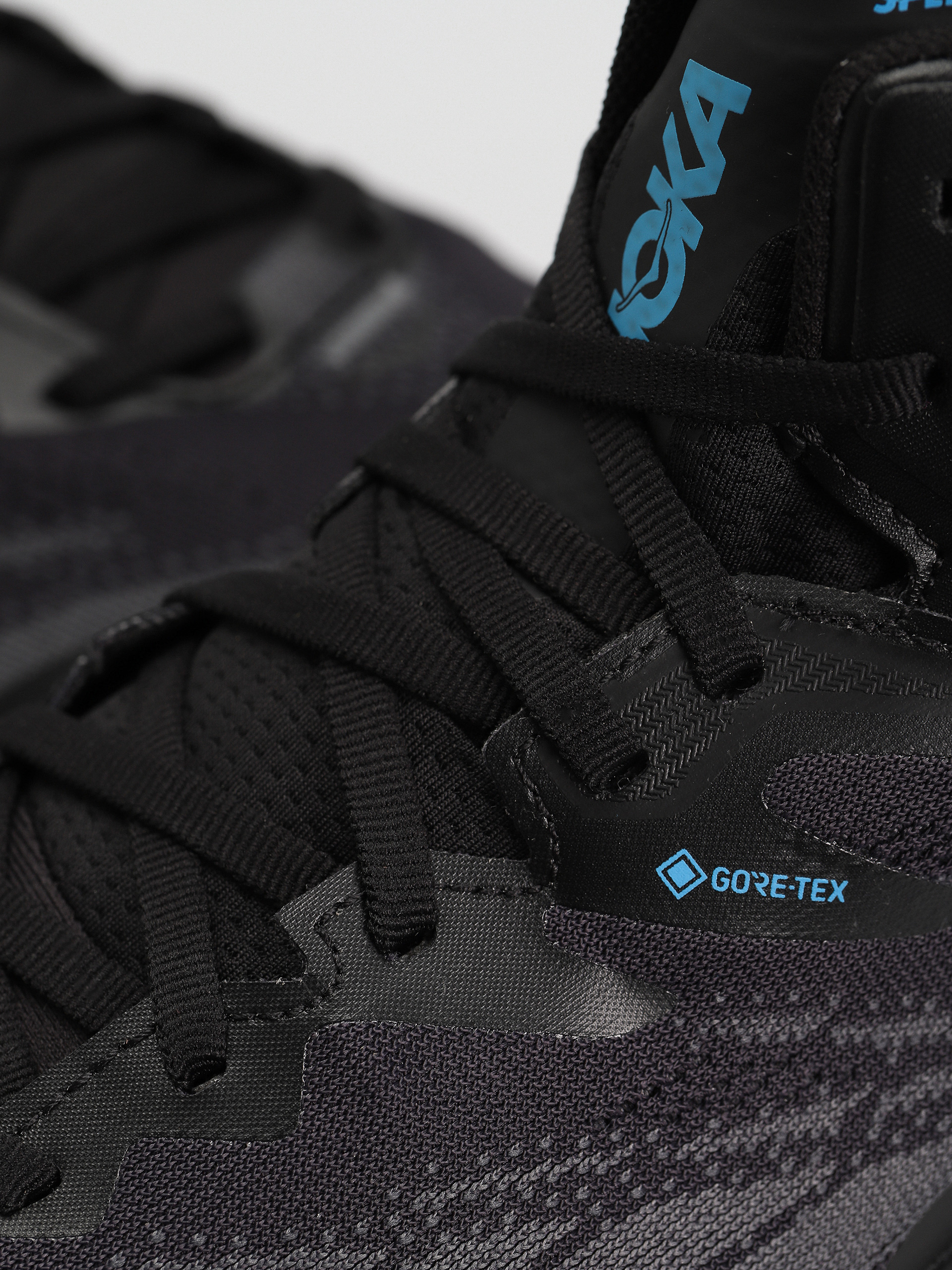 Hoka Speedgoat 5 Mid GTX Cipők (black/black)