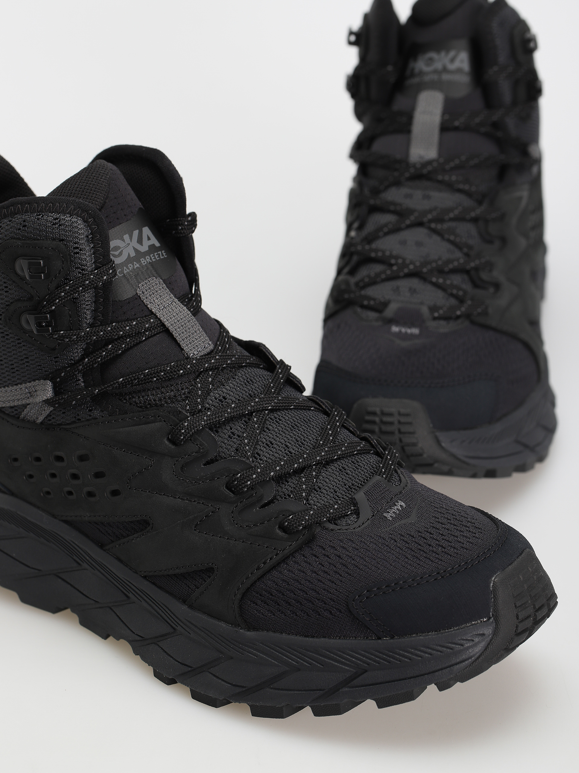 Hoka Anacapa Breeze Mid Cipők (black/black)