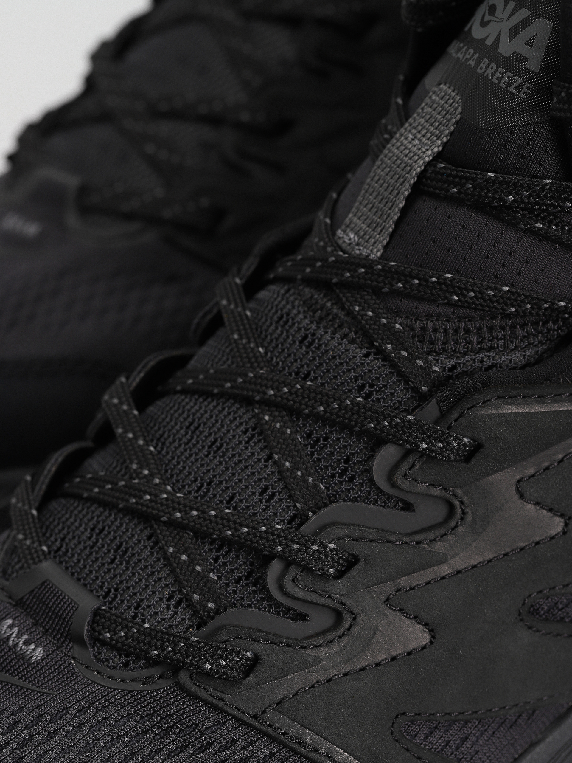 Hoka Anacapa Breeze Mid Cipők (black/black)