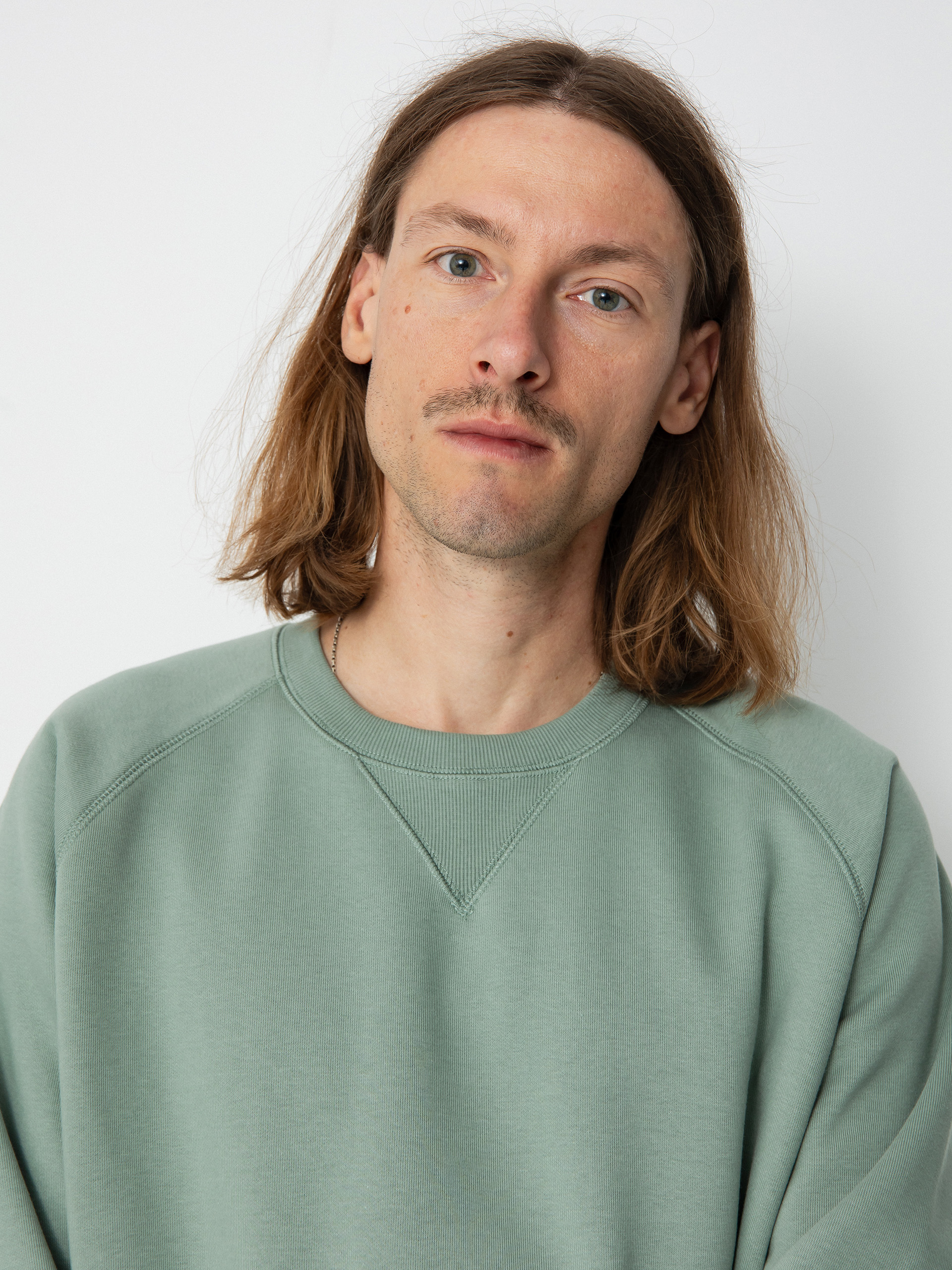 Carhartt WIP Chase Pulóver (glassy teal/gold)