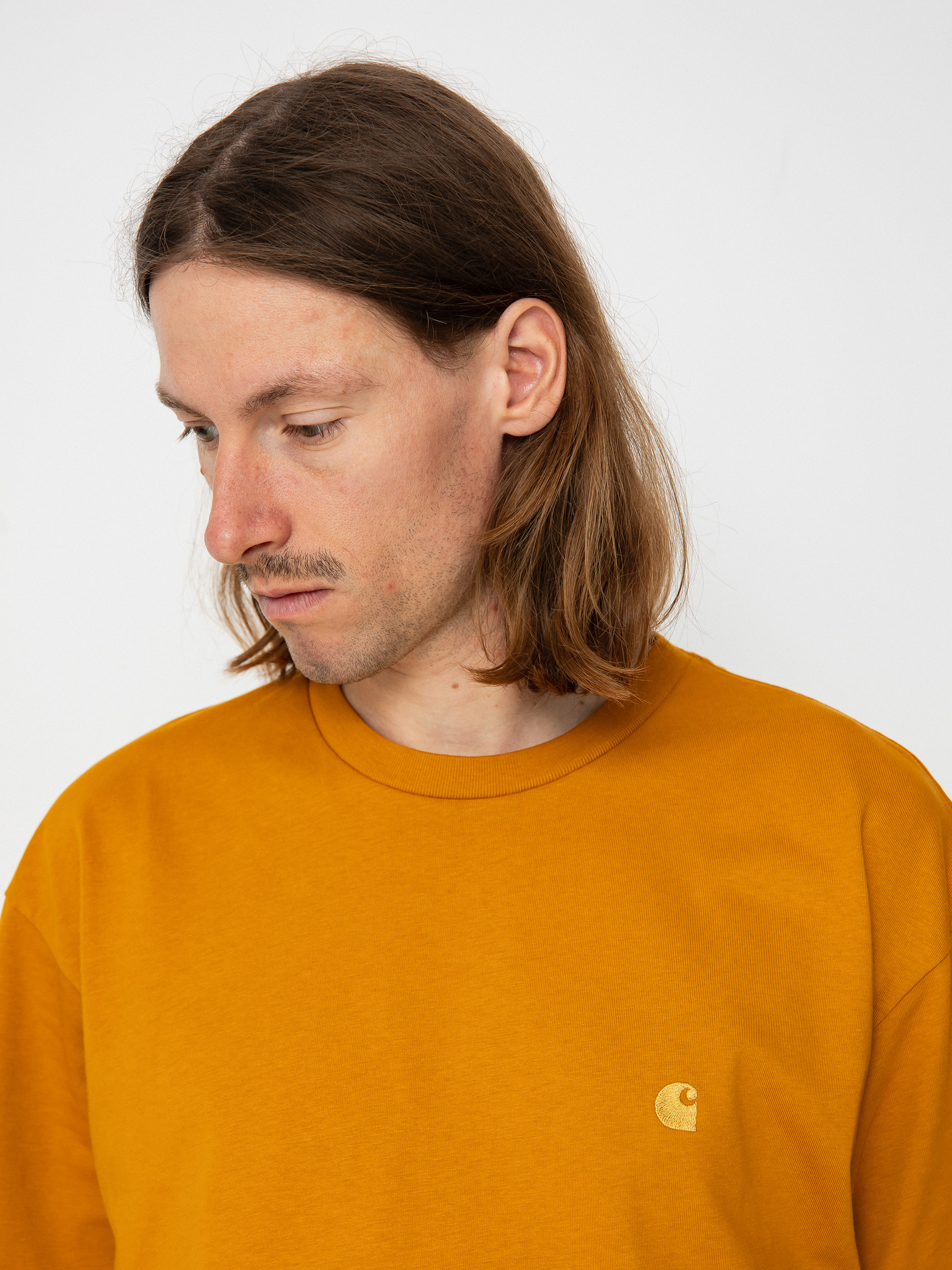 Carhartt WIP Chase póló (buckthorn/gold)
