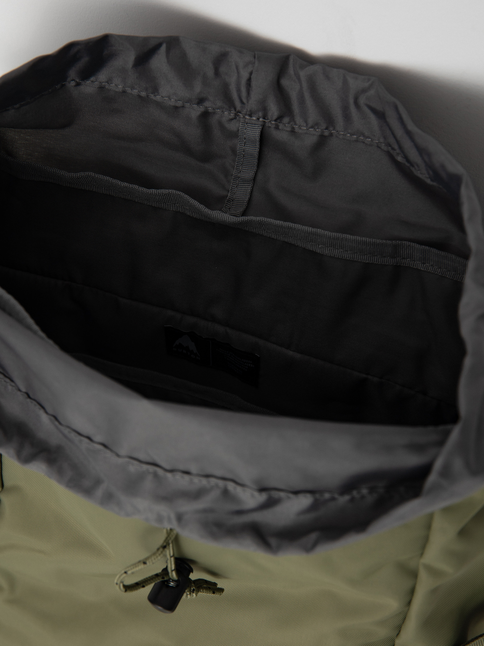 Burton Tinder 2.0 30L Hátizsák (forest moss)