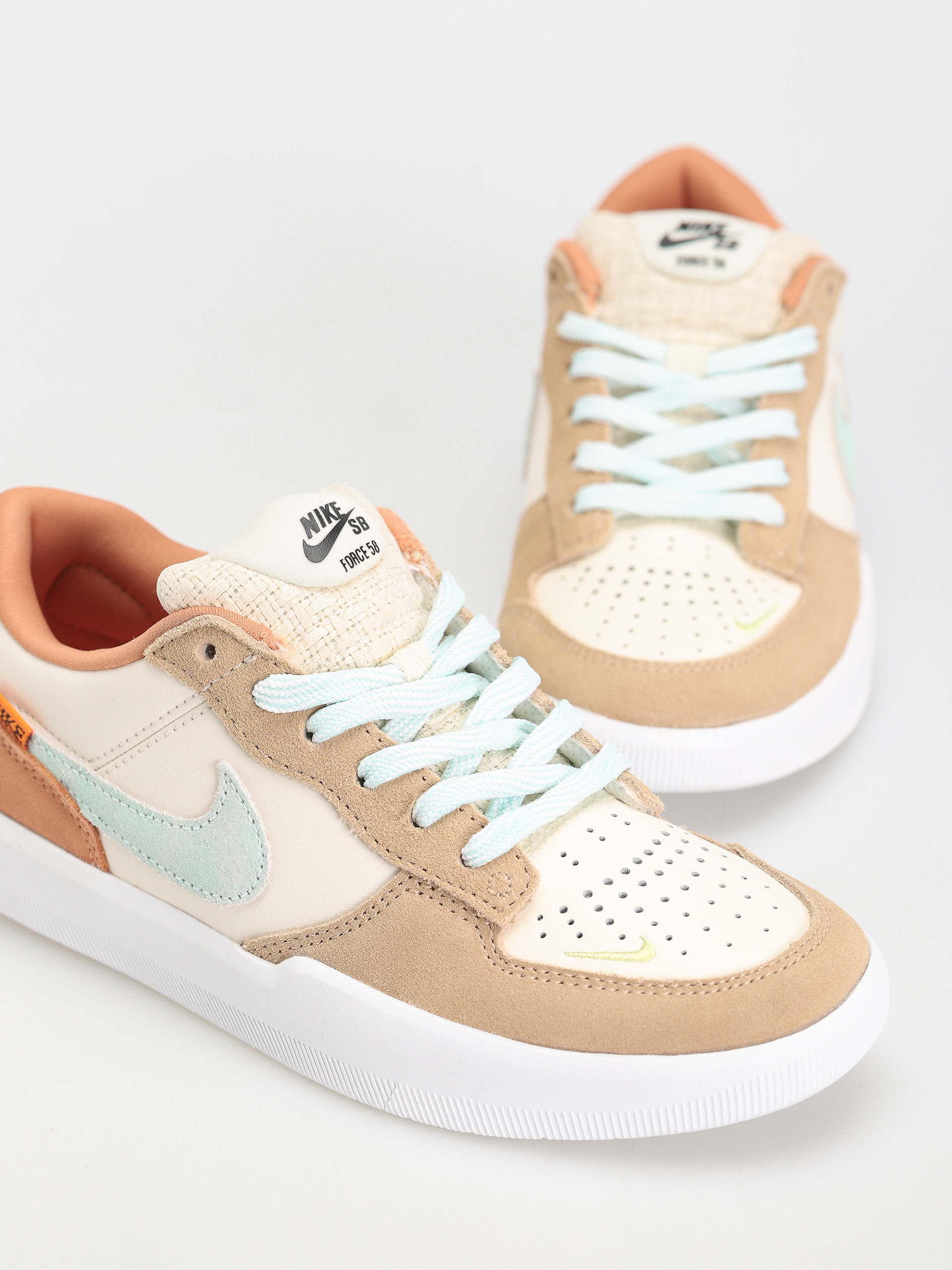Nike SB Force 58 Cipők (pale ivory/jade ice white hemp)