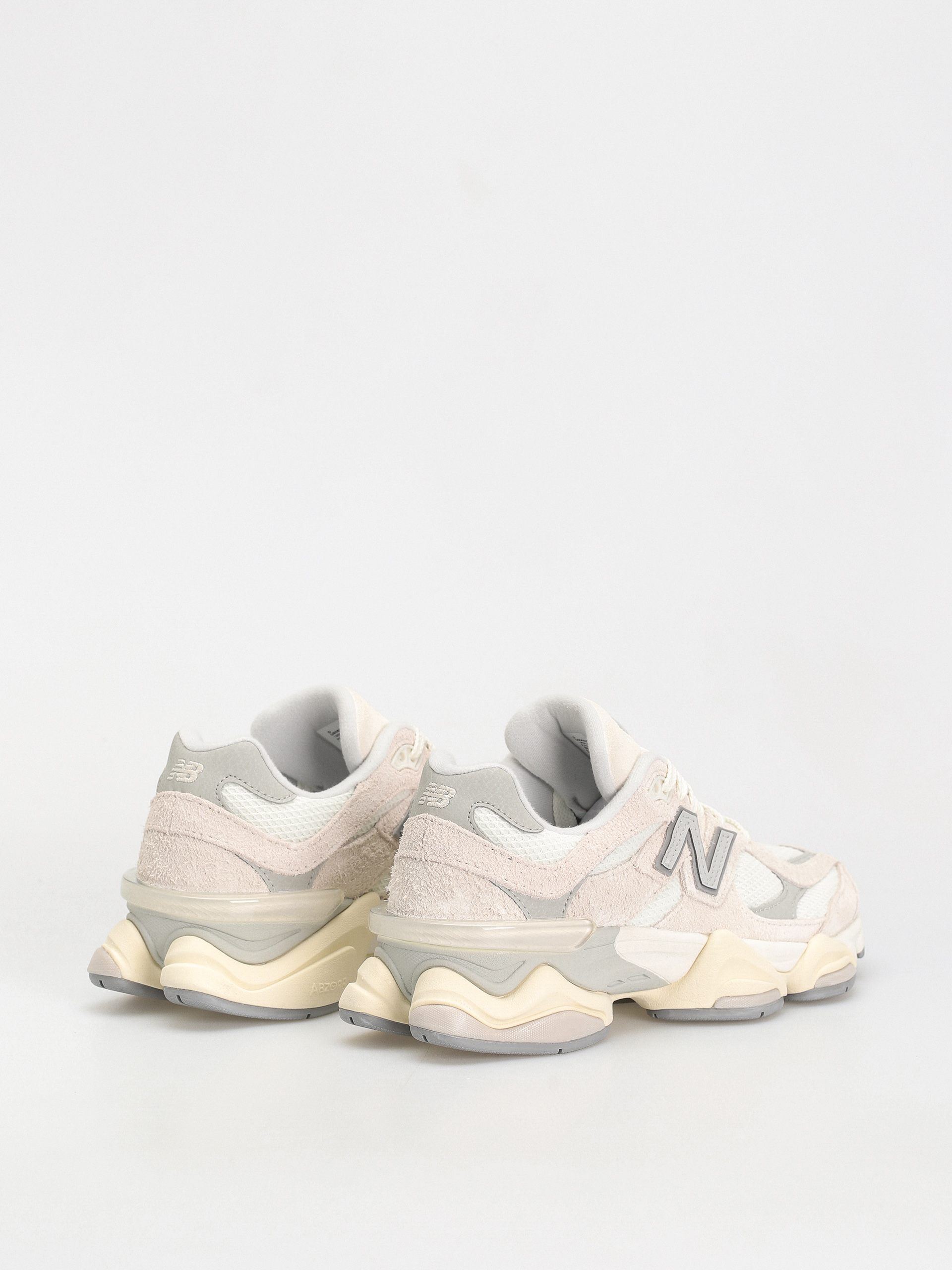 New Balance 9060 Cipők (sea salt)