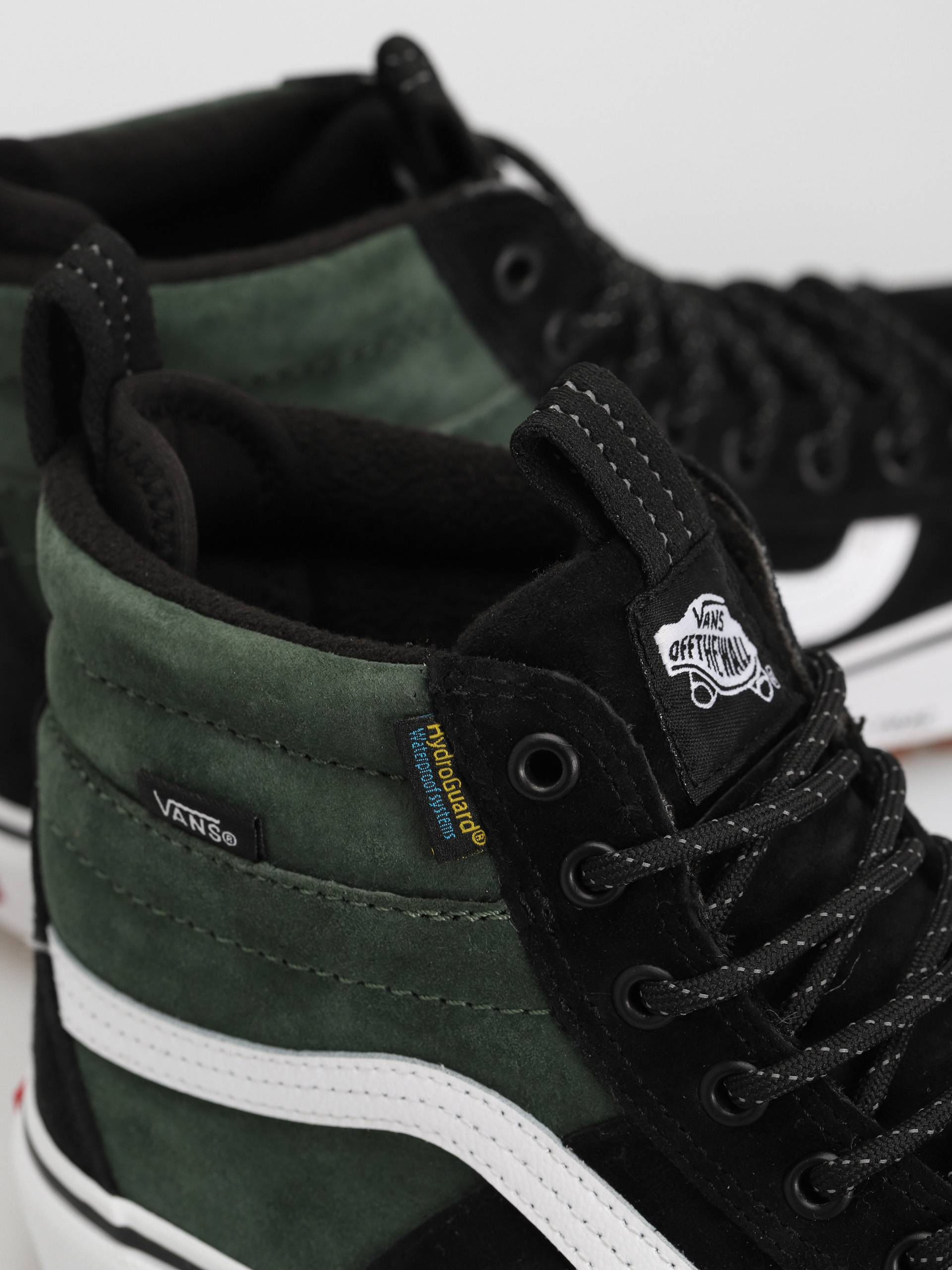 Vans Sk8 Hi MTE 2 Cipők (2 tone utility black/green)