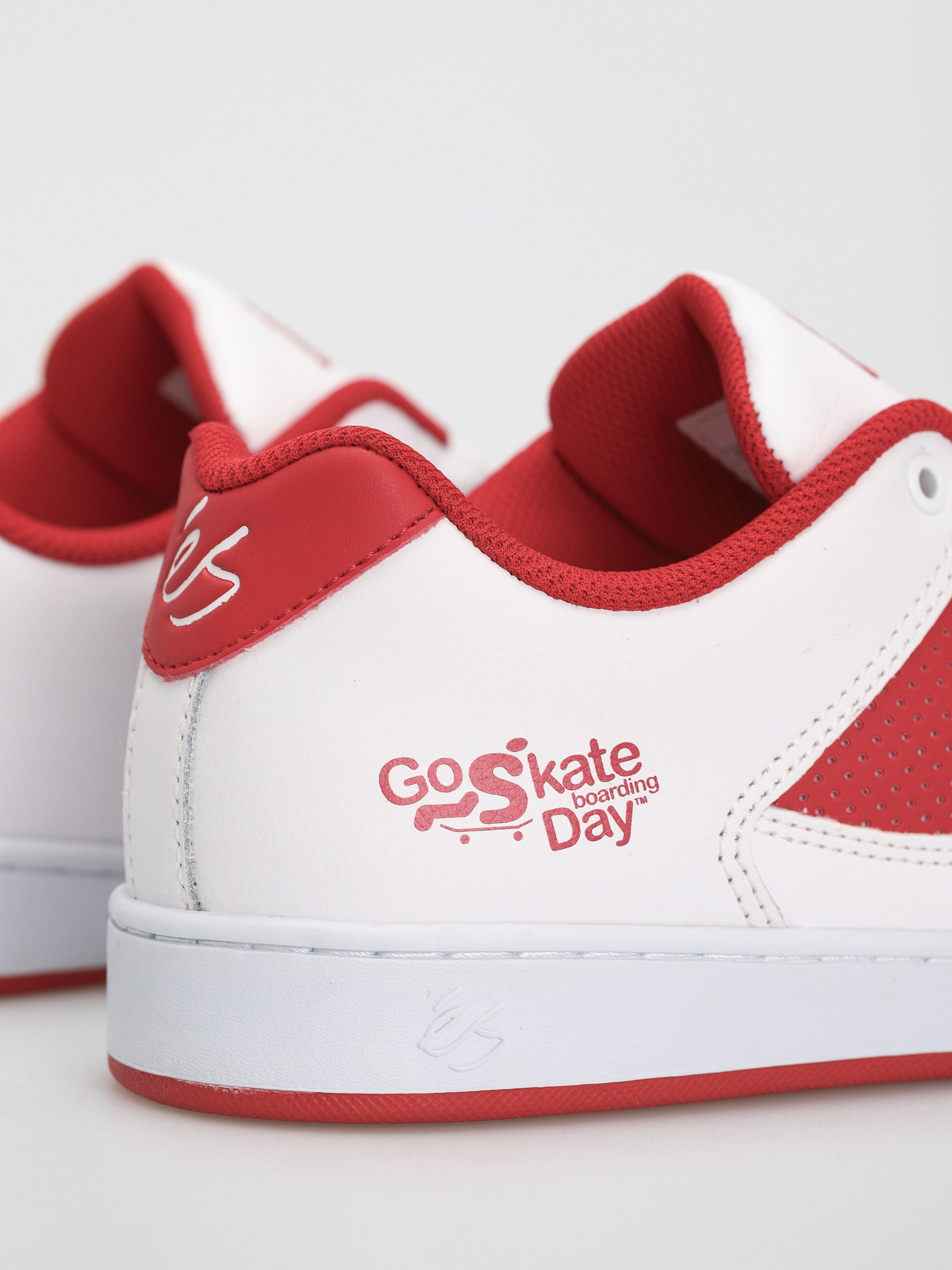 eS Accel Slim X Go Skateboarding Cipők (white/red)