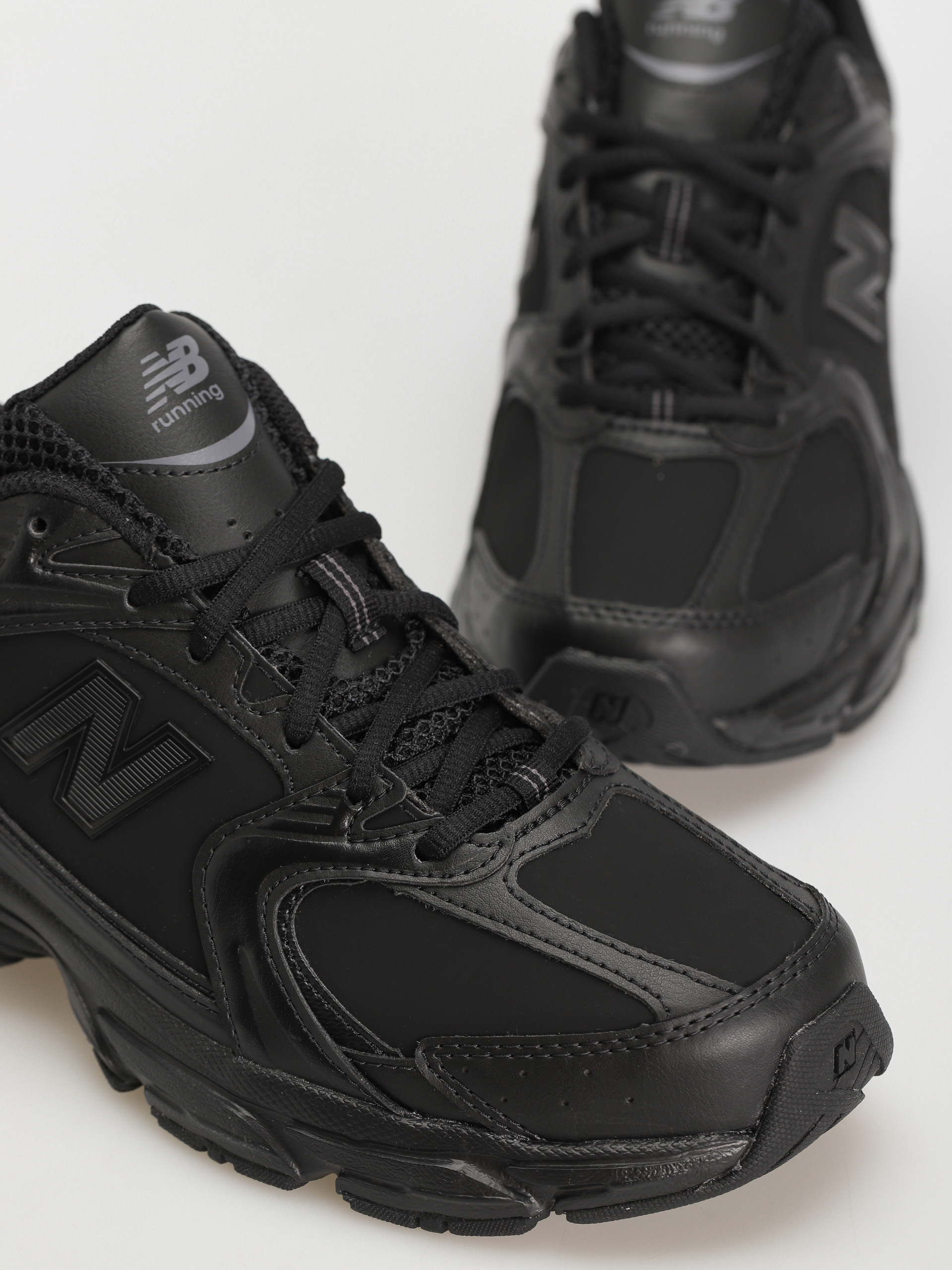 New Balance 530 Cipők (black)