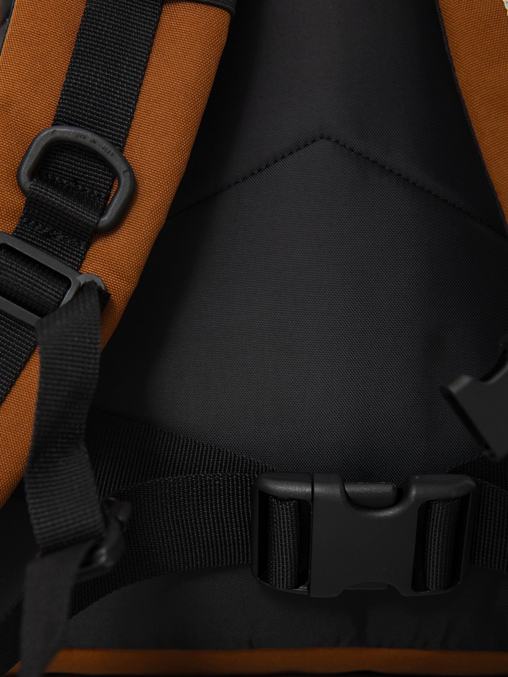 Carhartt WIP Kickflip Hátizsák (deep h brown)