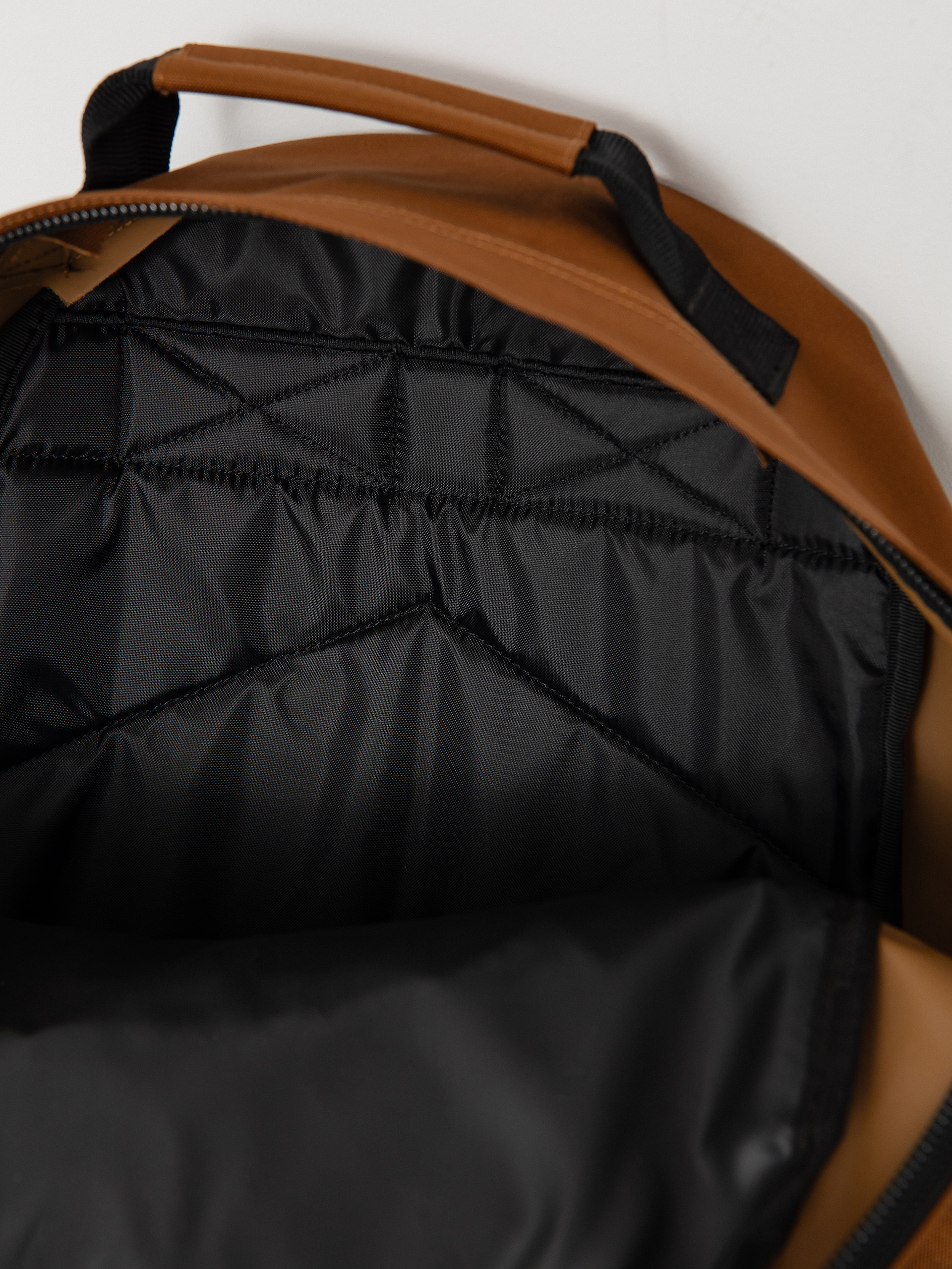 Carhartt WIP Kickflip Hátizsák (deep h brown)