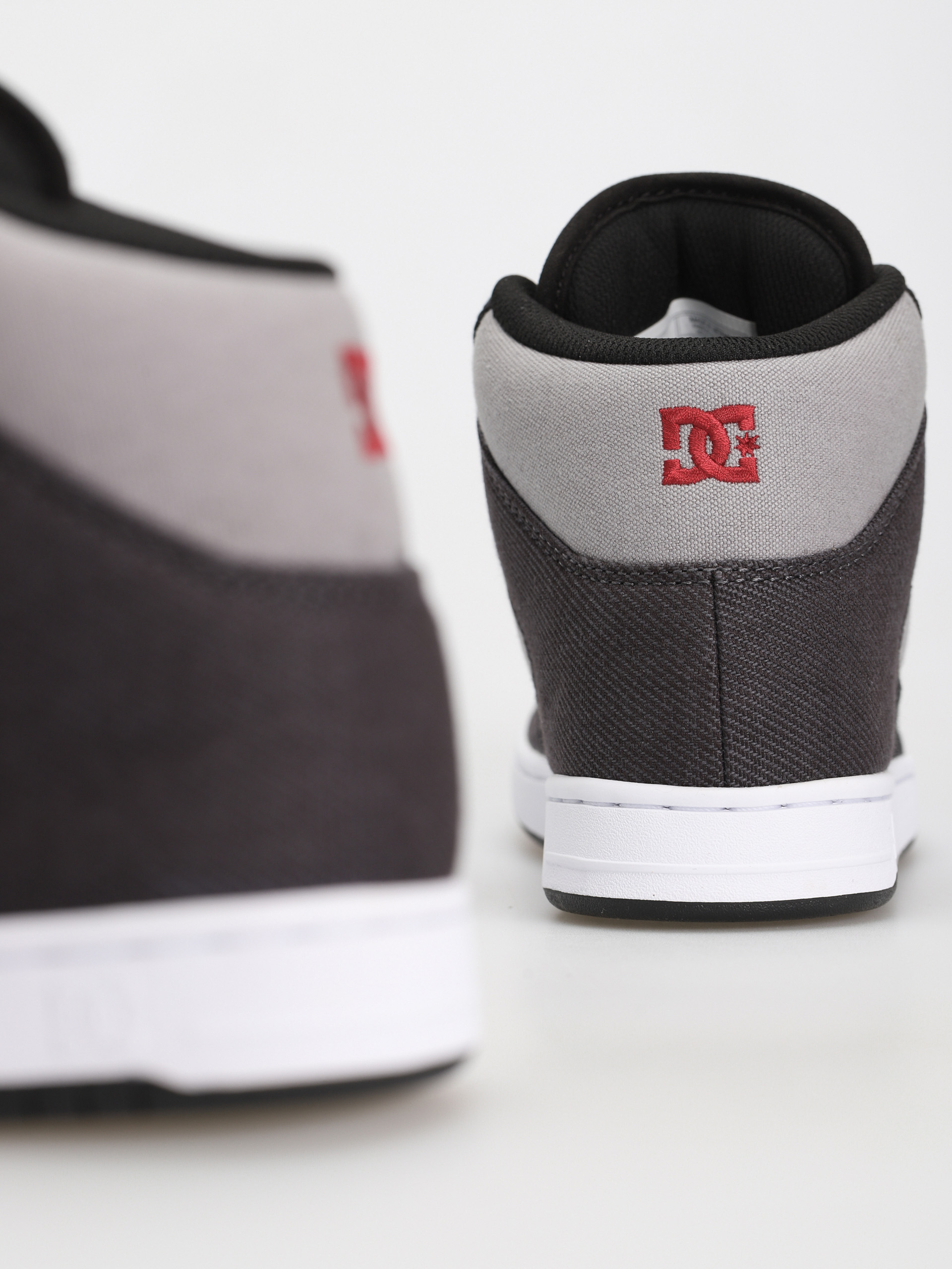 DC Manteca 4 Hi Zw Cipők (black/red/grey)