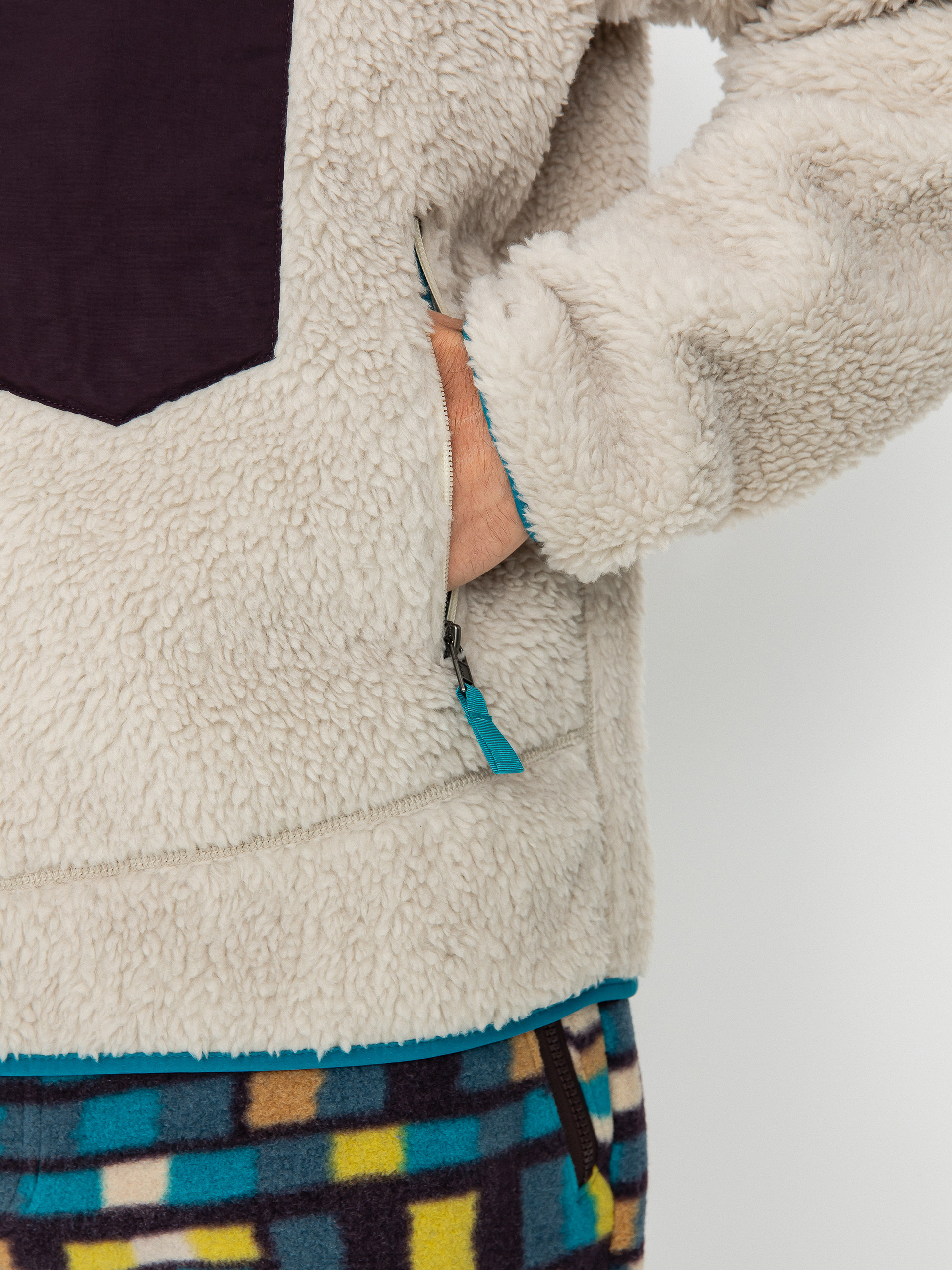 Patagonia Classic Retro X Dzseki (natural w/obsidian plum)