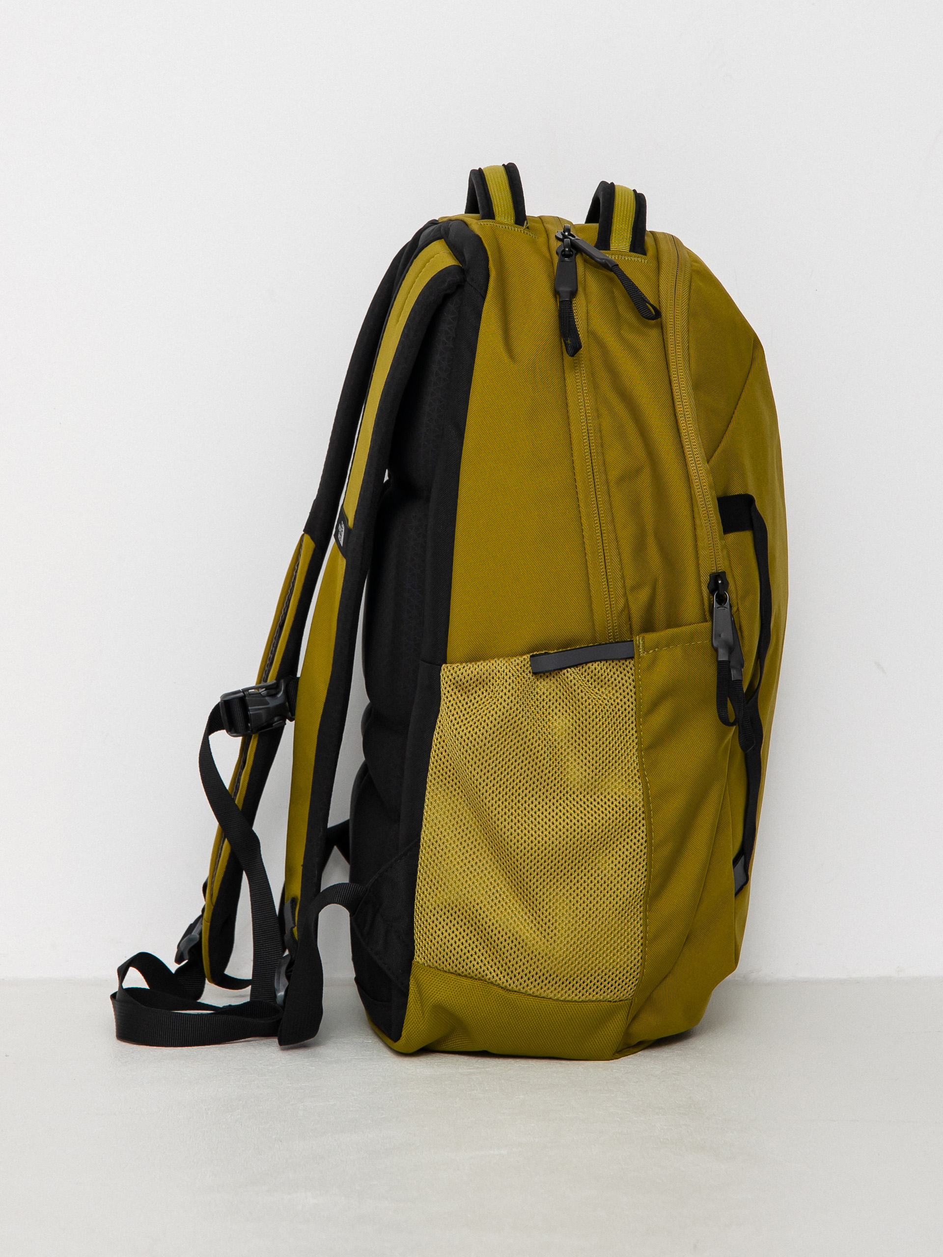 The North Face Vault Hátizsák (sulphur moss/tnf black)