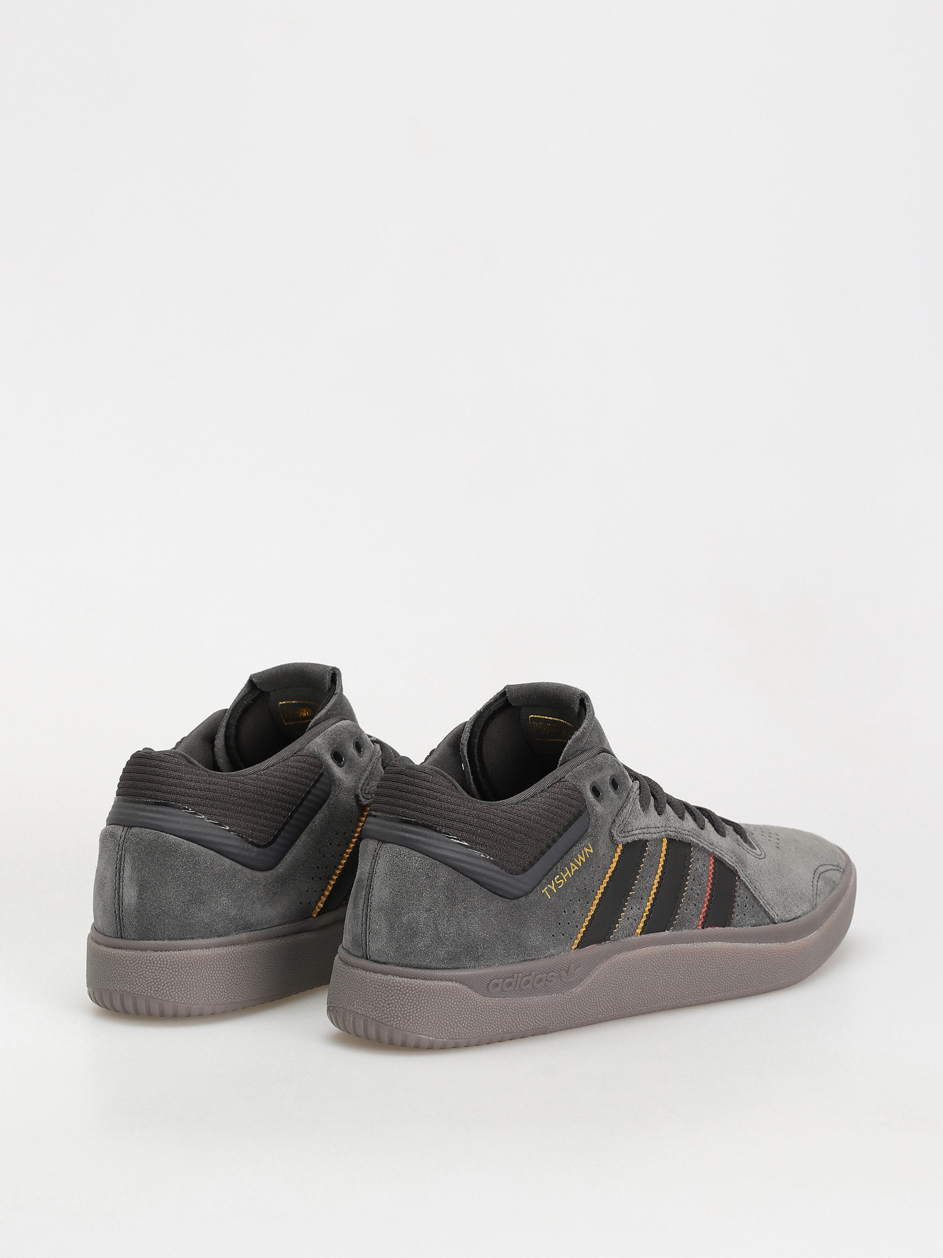 adidas Tyshawn Cipők (carbon/cblack/prebrn)