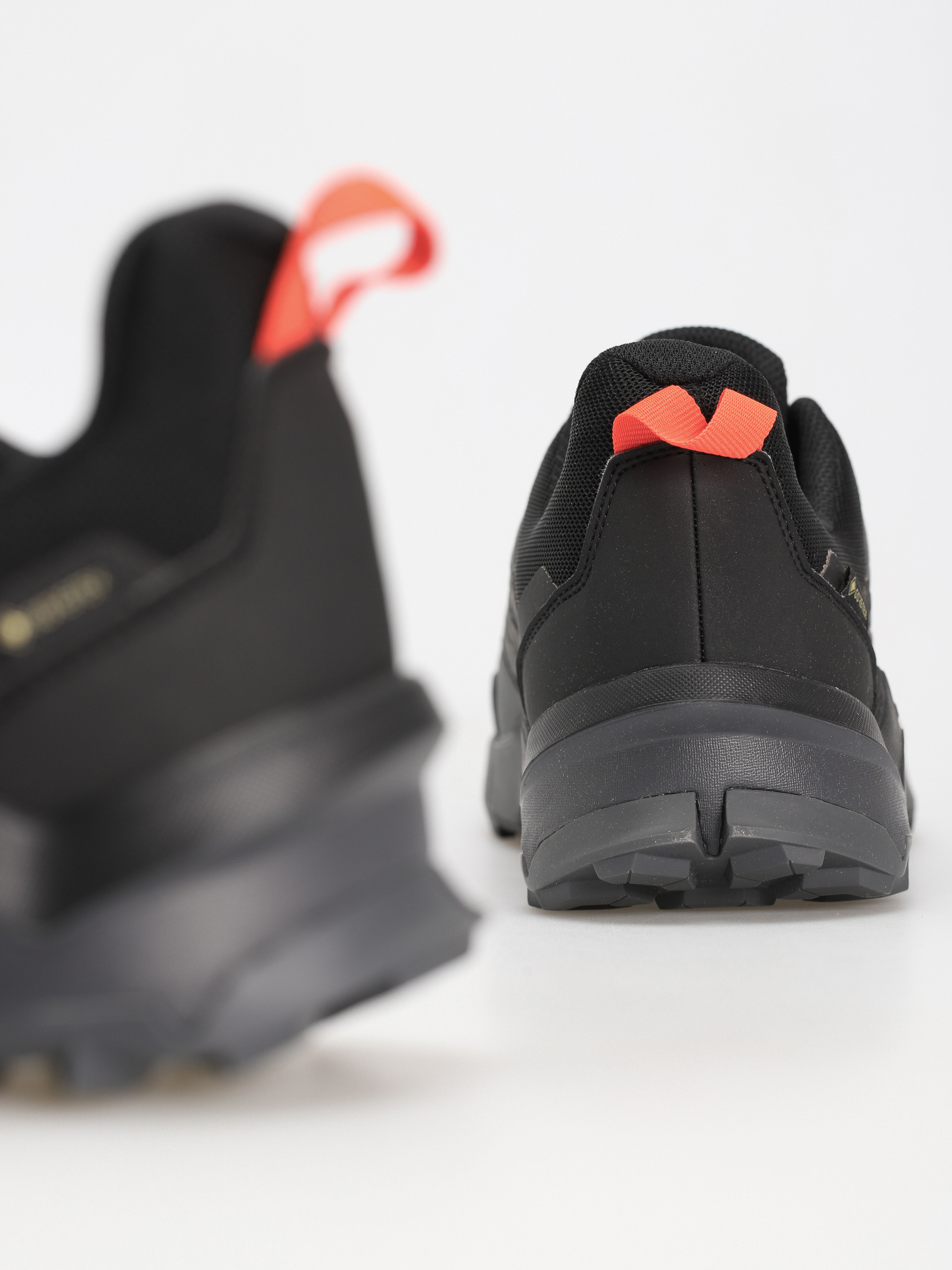 adidas Originals Terrex Ax4 Gtx Cipők (gresix/grefou/solred)