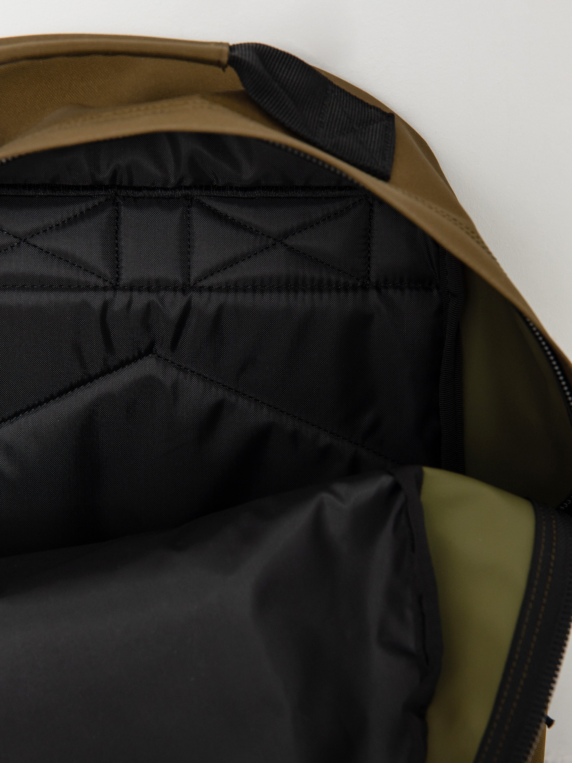 Carhartt WIP Kickflip Hátizsák (highland)