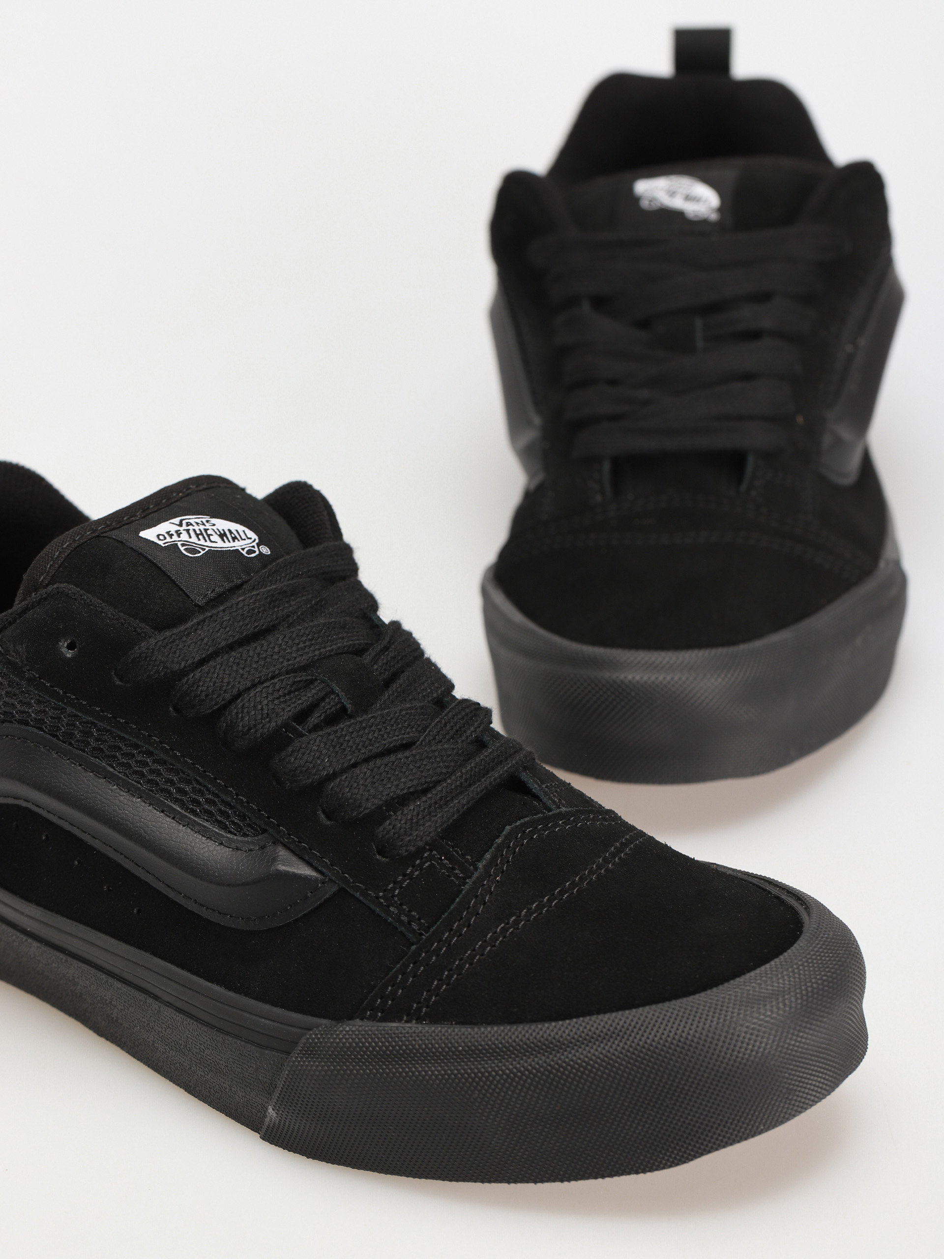 Vans Knu Skool Cipők (black/black)