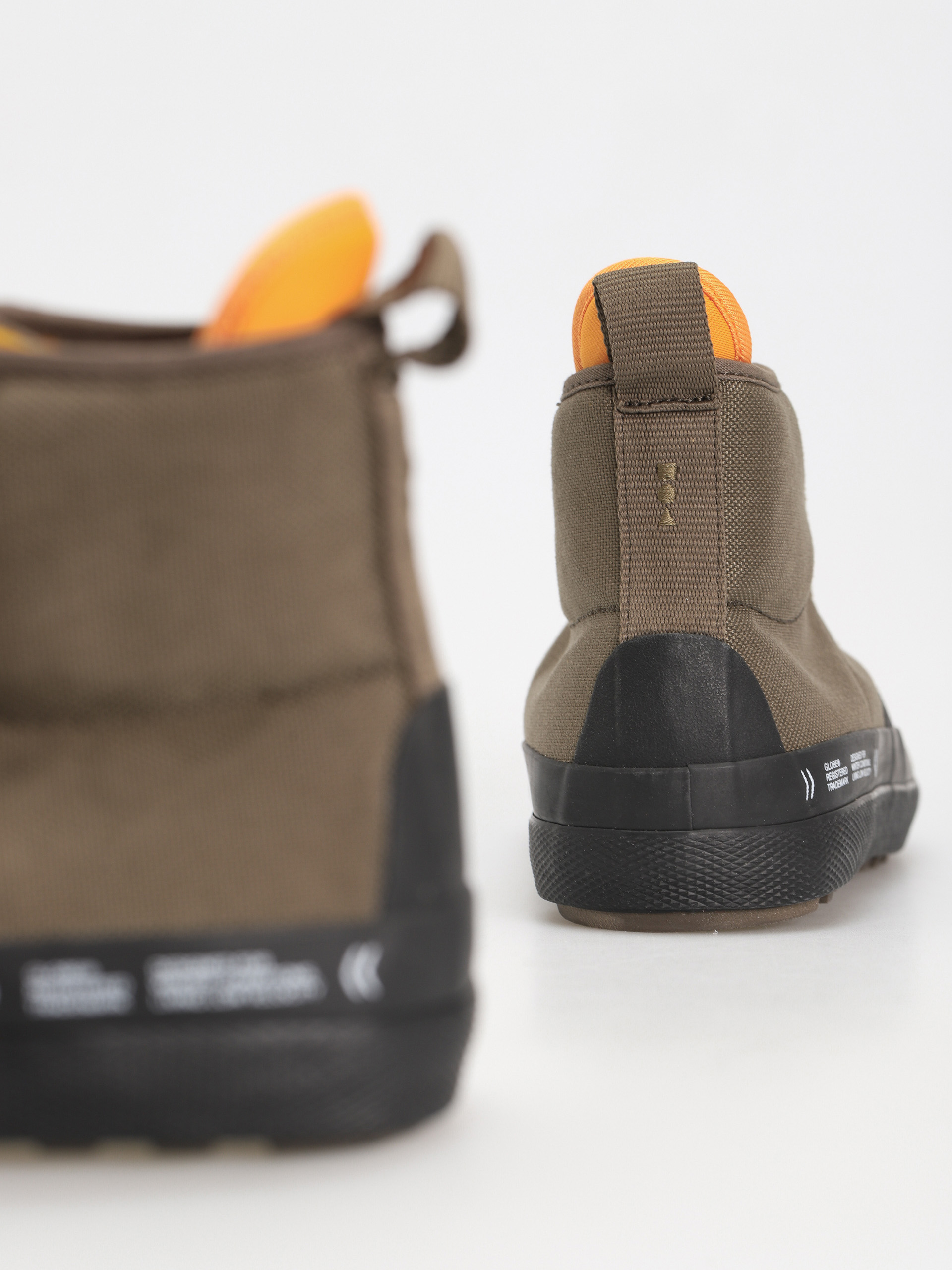 Globe Los Angered II Winter Cipők (olive/summit)