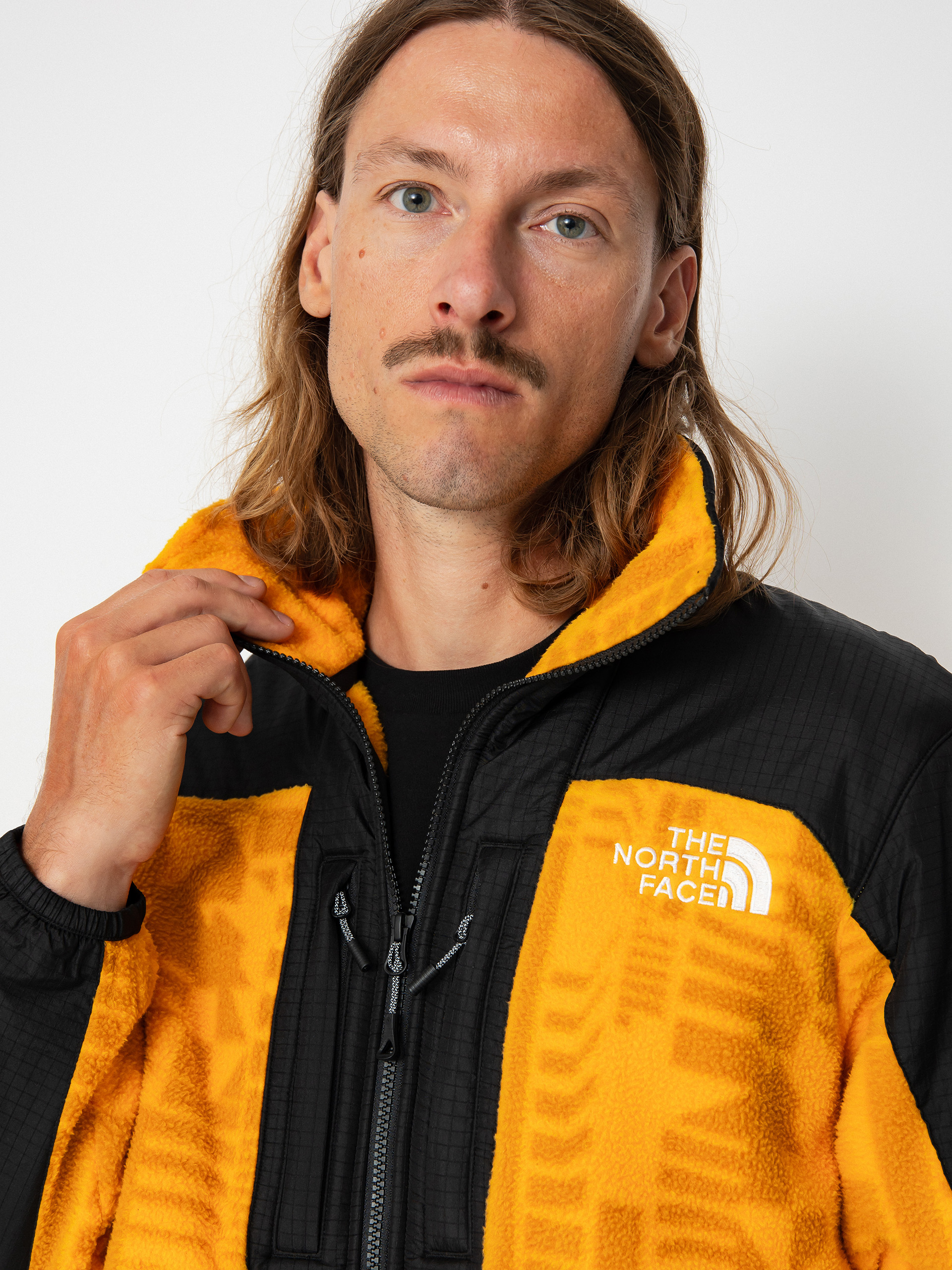 Férfi The North Face Fleeski Y2K Polár pulóver (summit gold irg gmt prt)