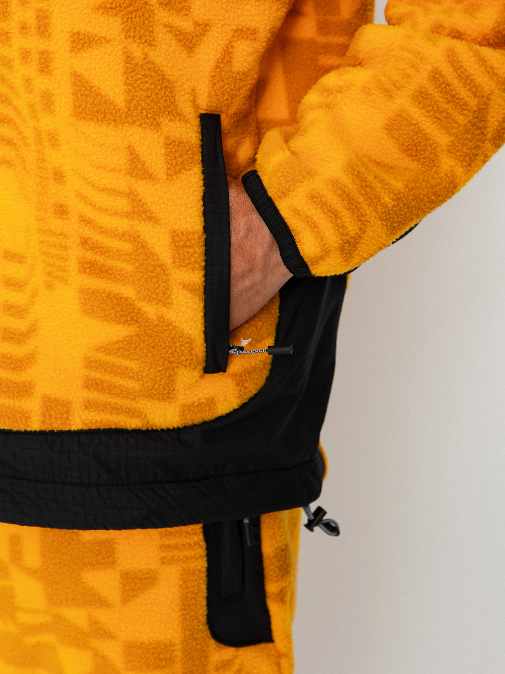 Férfi The North Face Fleeski Y2K Polár pulóver (summit gold irg gmt prt)