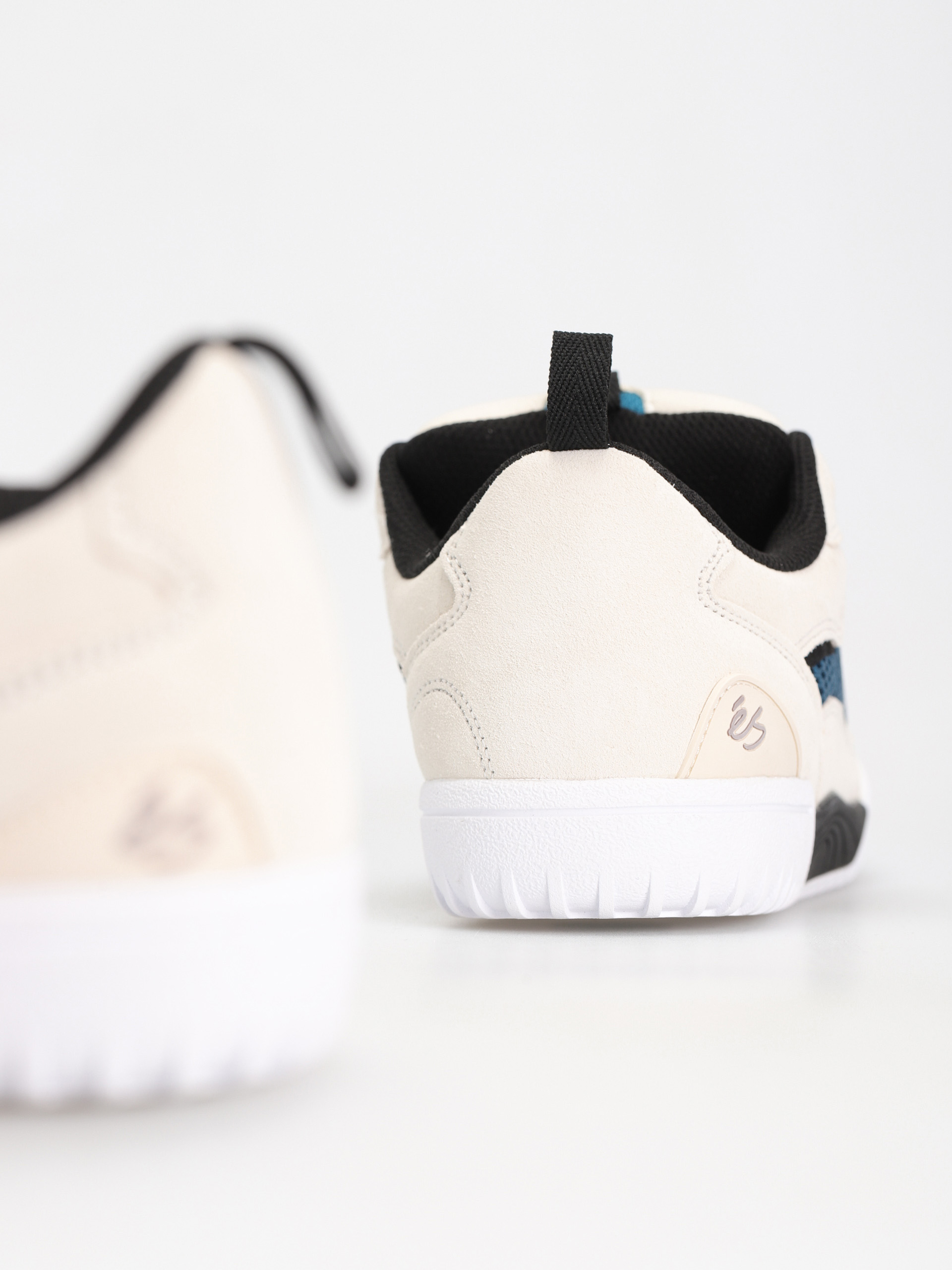 eS Quattro Cipők (white/blue/black)