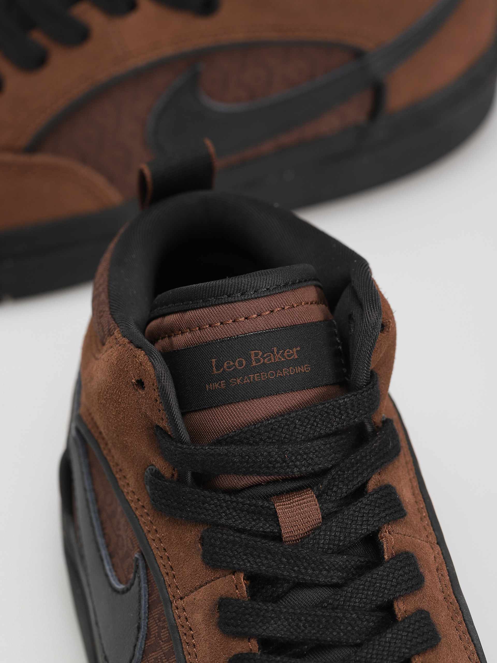 Nike SB React Leo Cipők (cacao wow/black cacao wow earth)