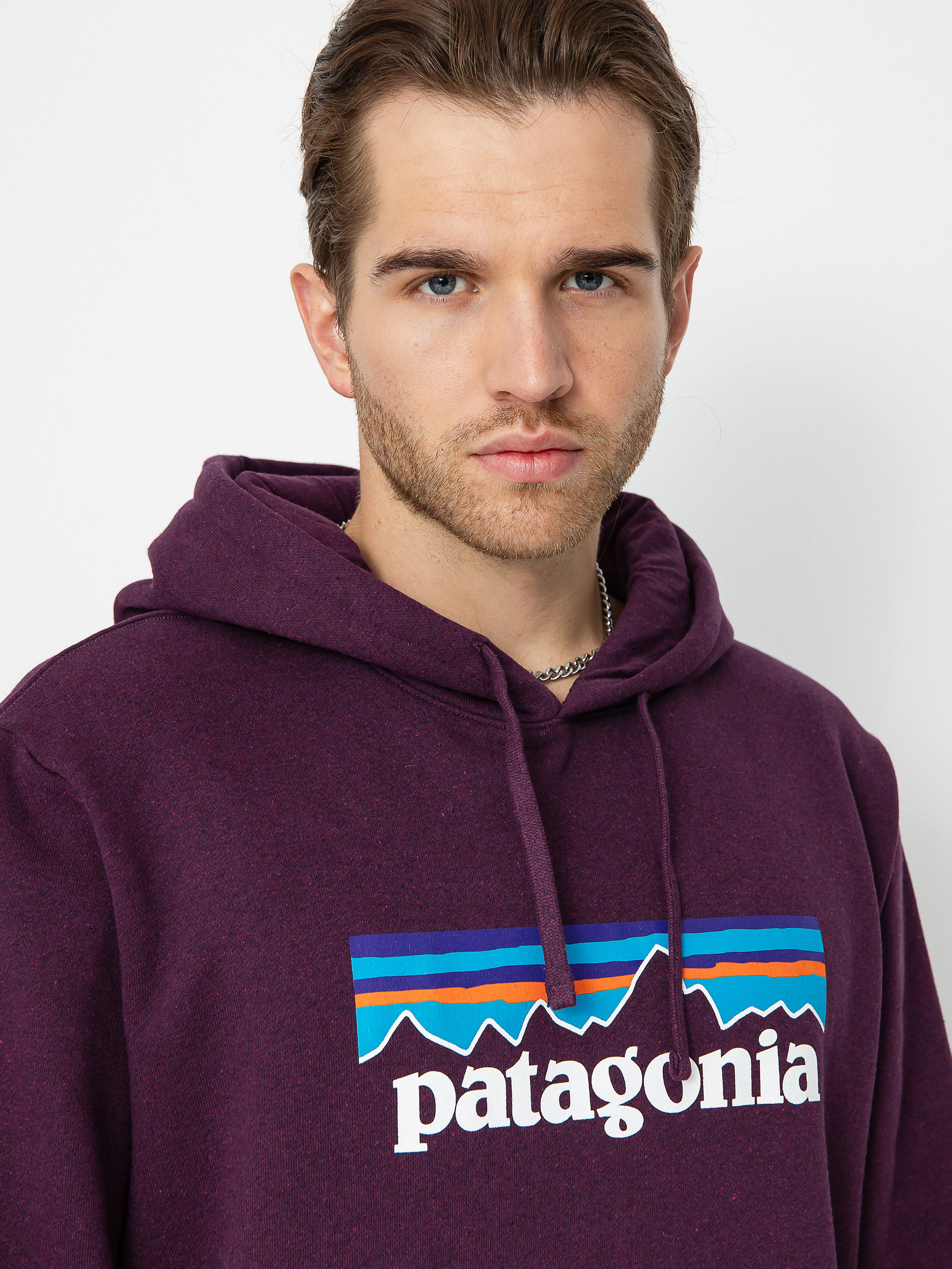 Patagonia Logo Uprisal HD Kapucnis pulóver (night plum)