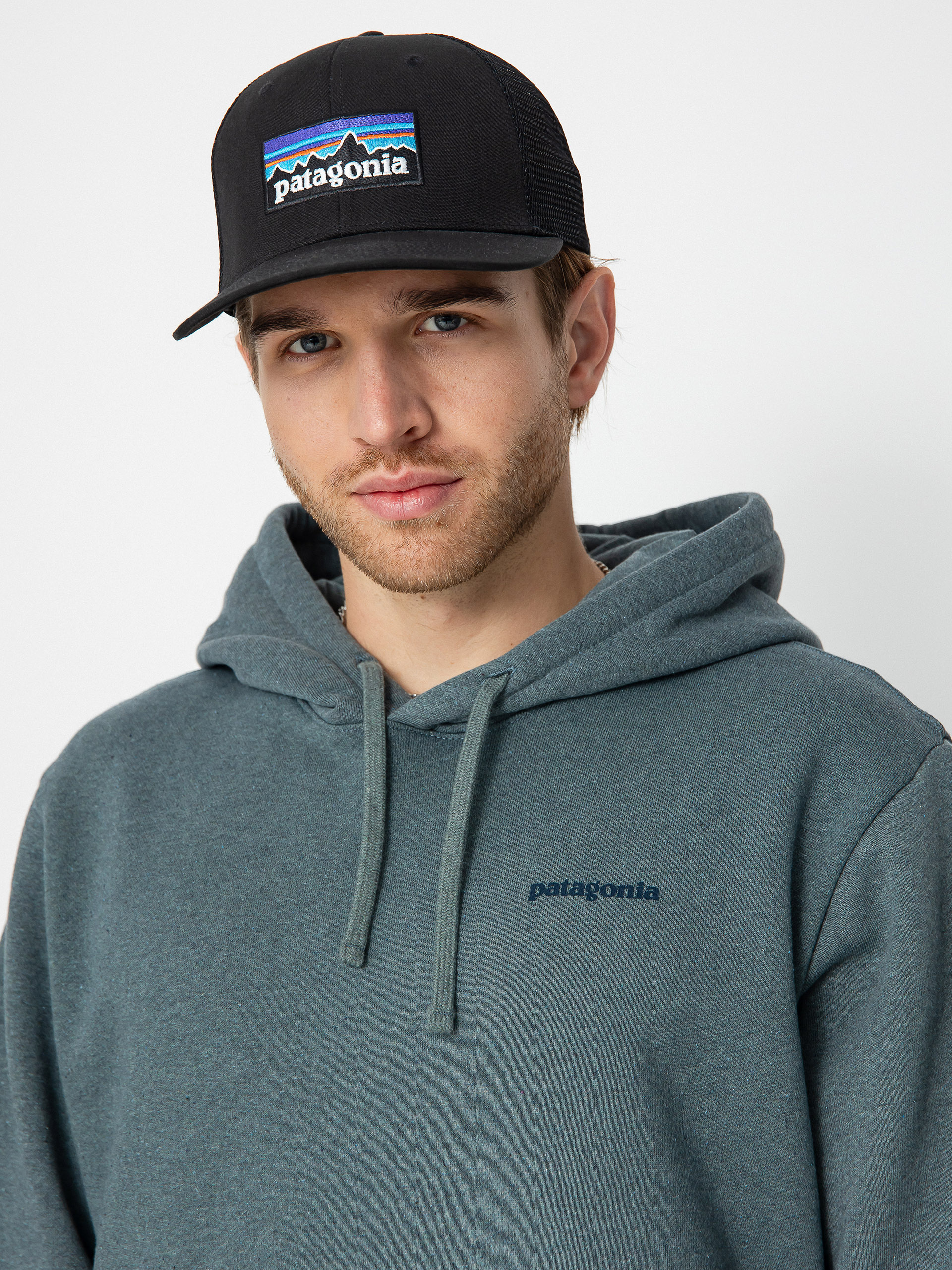 Patagonia Boardshort Logo Uprisal HD Kapucnis pulóver (nouveau green)