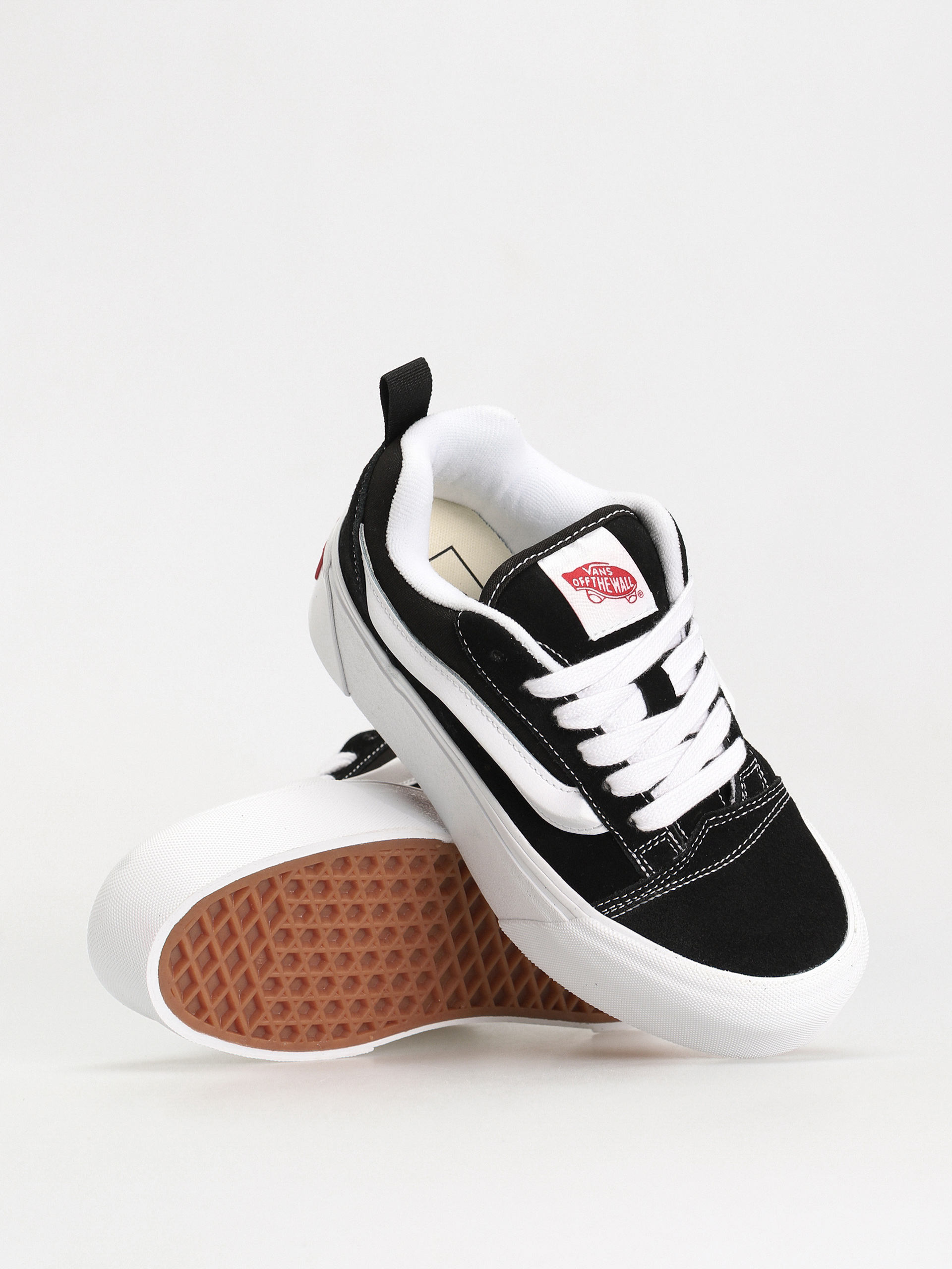 Vans Knu Stack Cipők (black/true white)