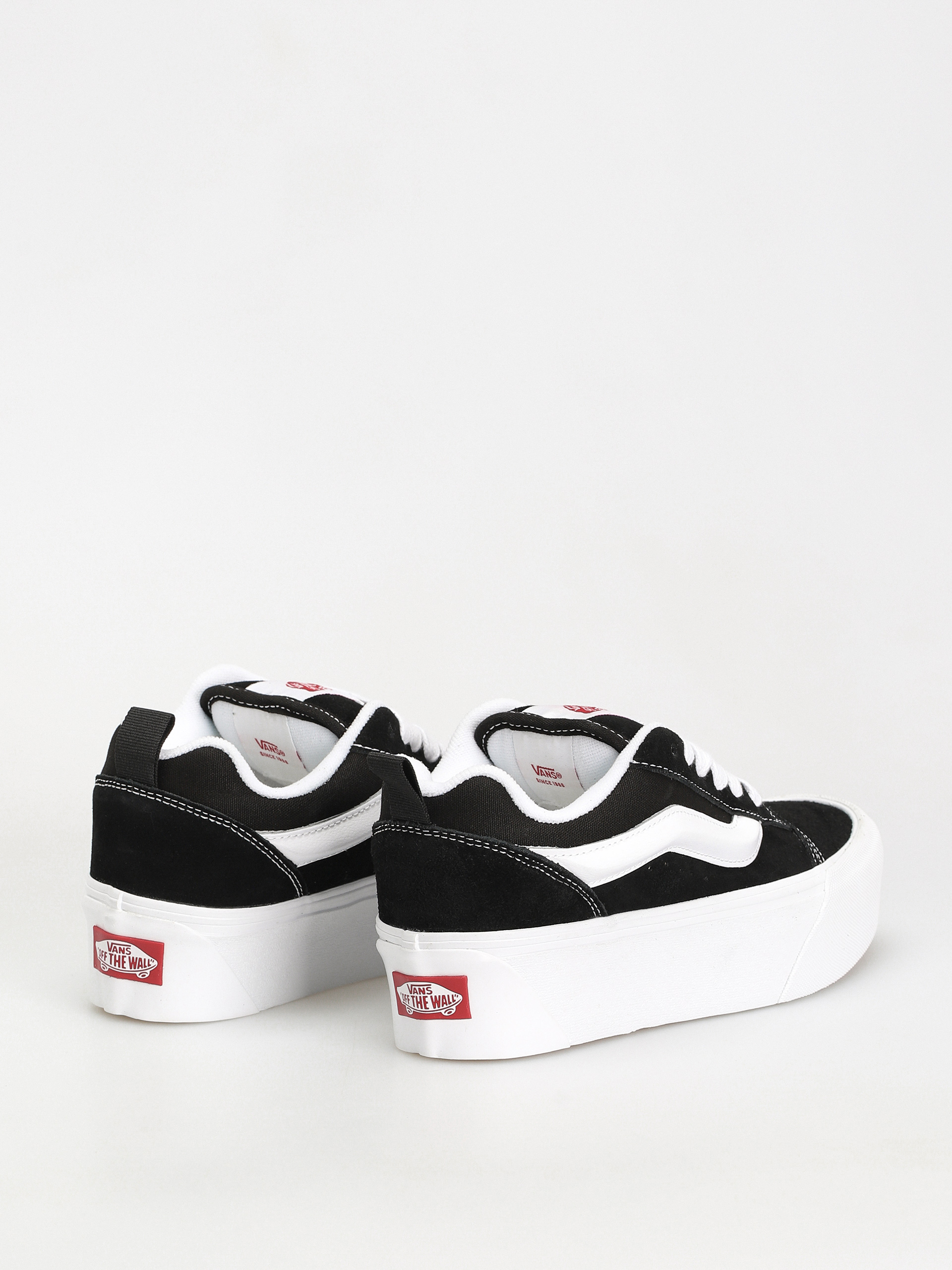 Vans Knu Stack Cipők (black/true white)