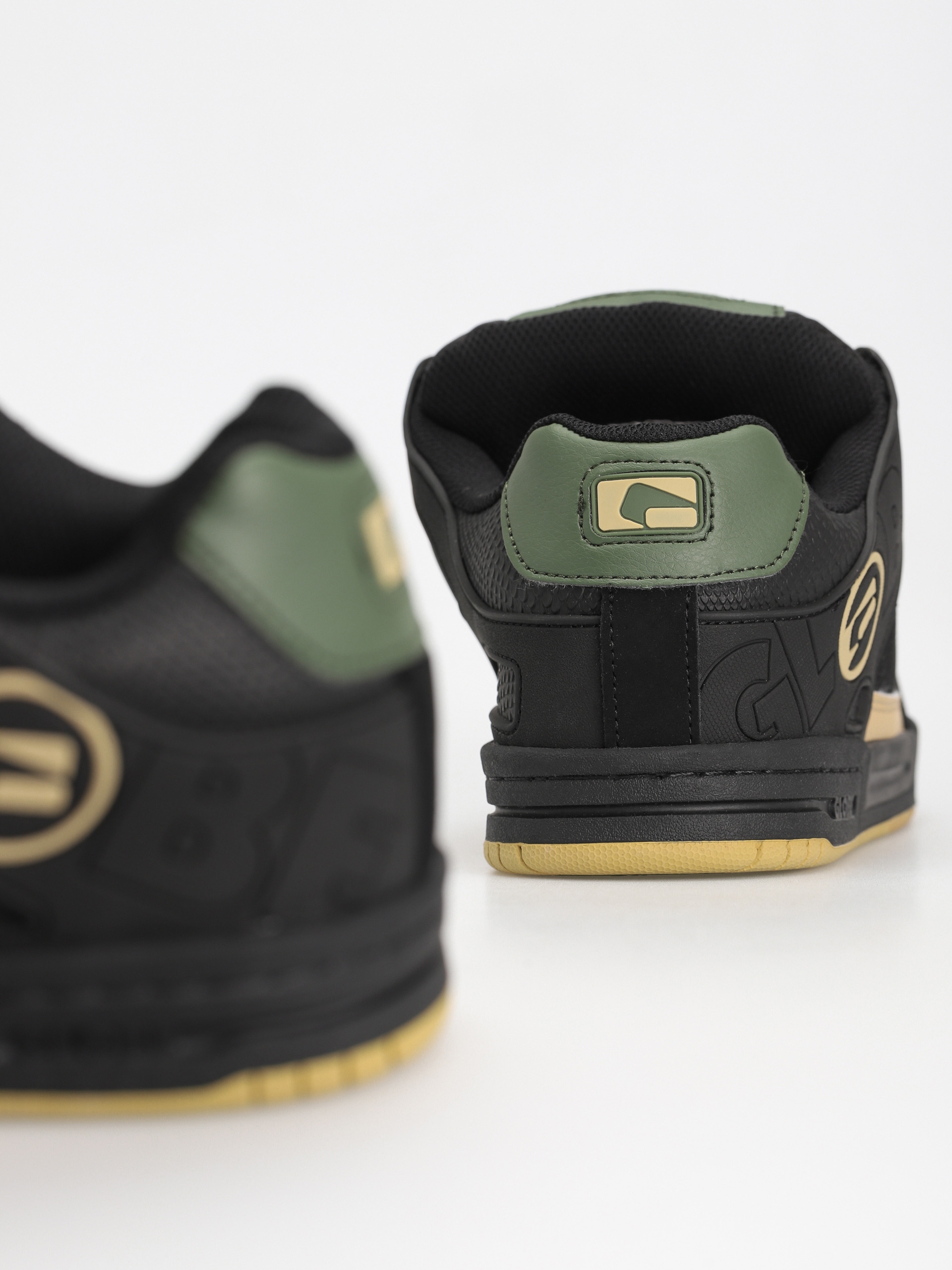 Globe Tilt Cipők (black/spruce)