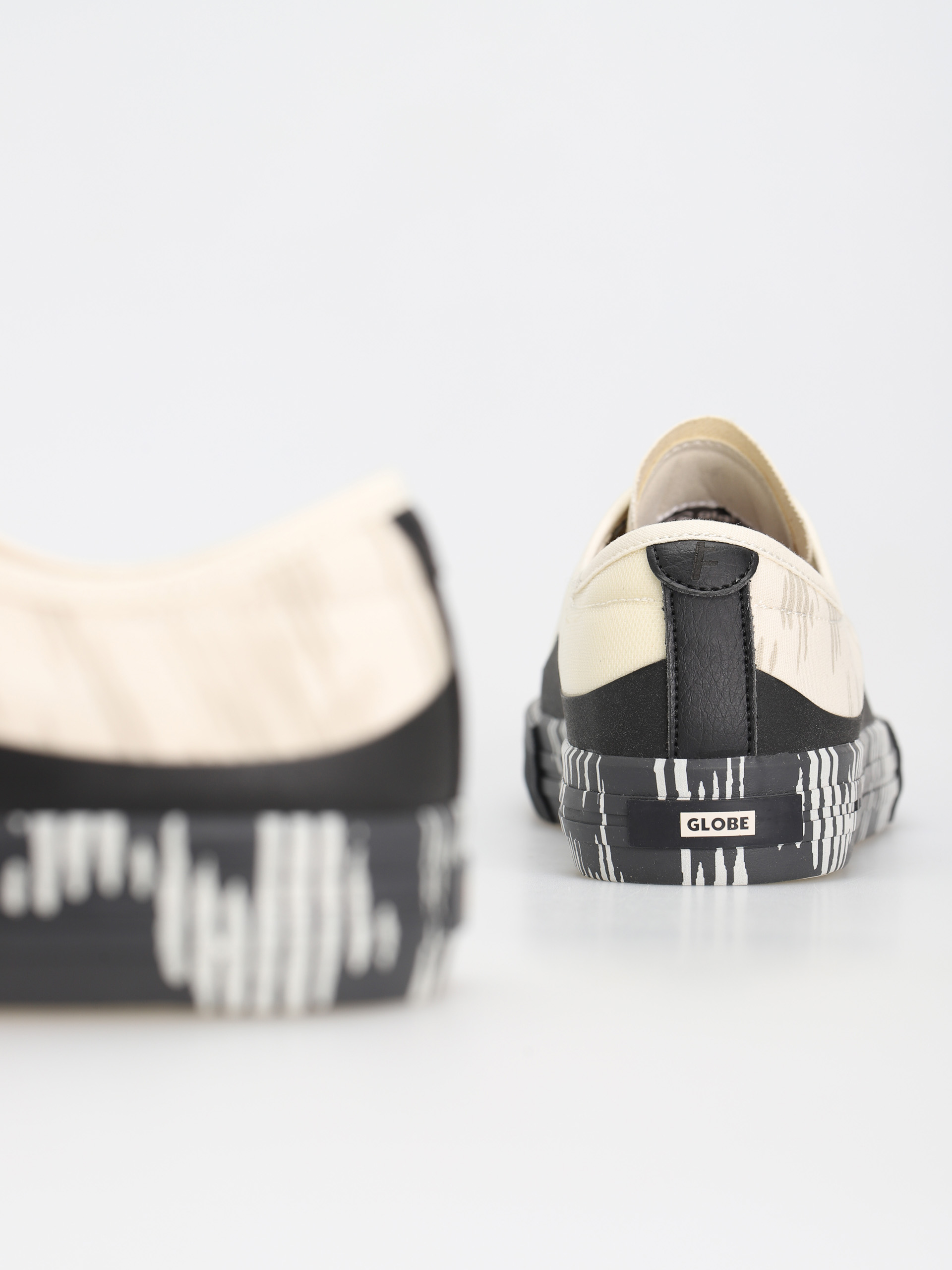 Globe Gillette Cipők (cream/graphite/former)