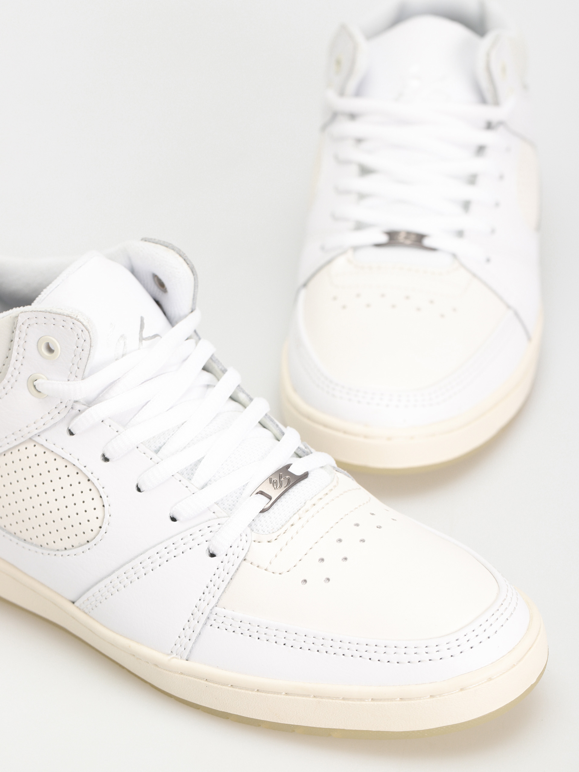 eS Accel Slim Mid Cipők (white/light grey)