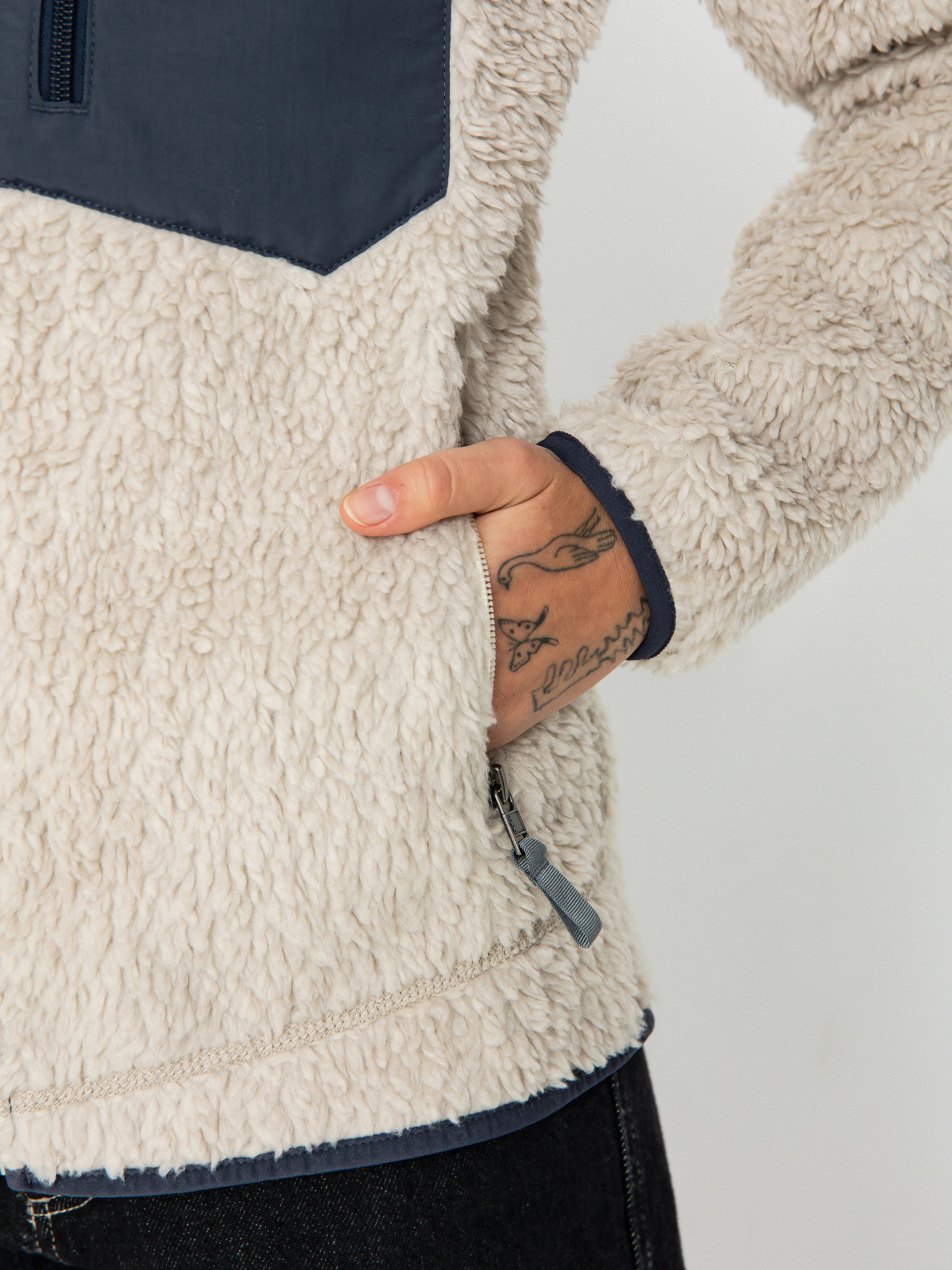 Patagonia Classic Retro X Dzseki Wmn (natural w/smolder blue)