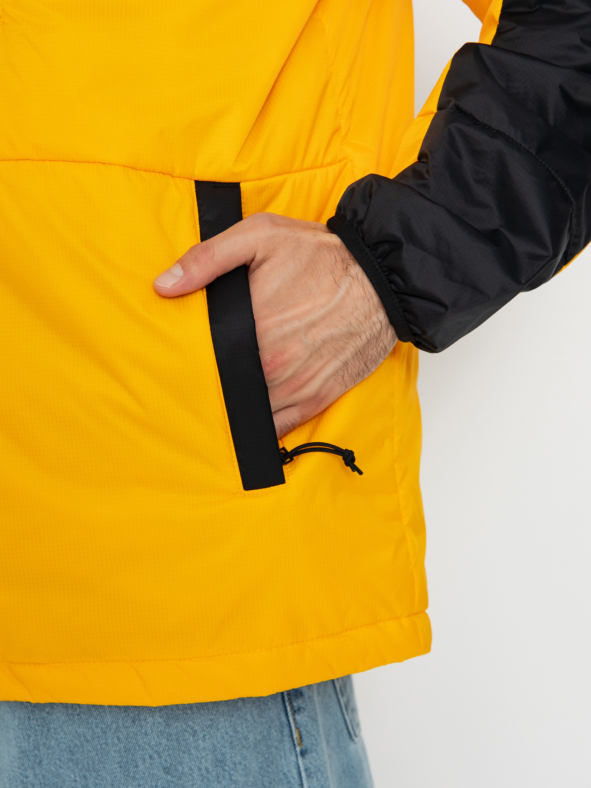The North Face Himalayan Light Synth Dzseki (summit gold/tnf black)