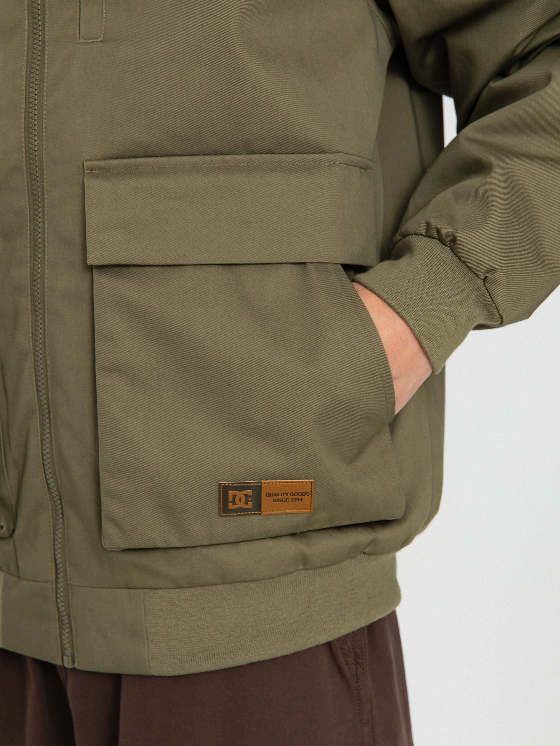 DC Escalate Dzseki (capers)