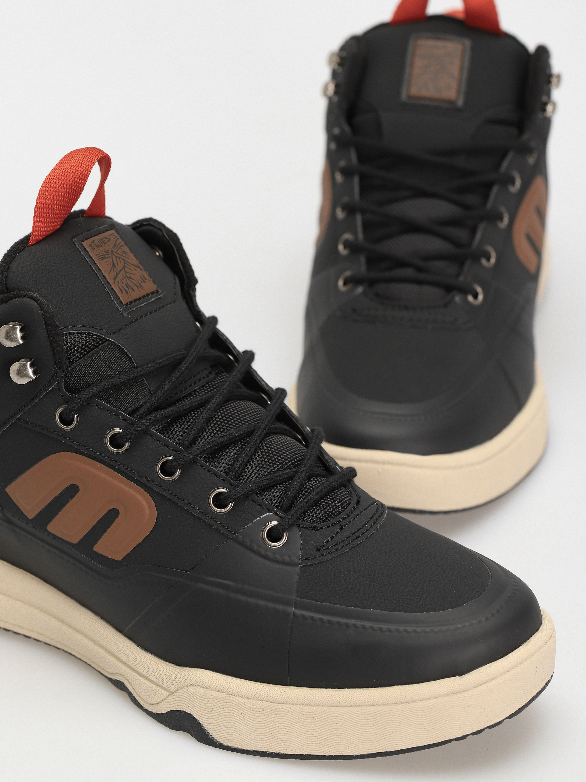 Etnies Jones Mtw Cipők (black/brown)