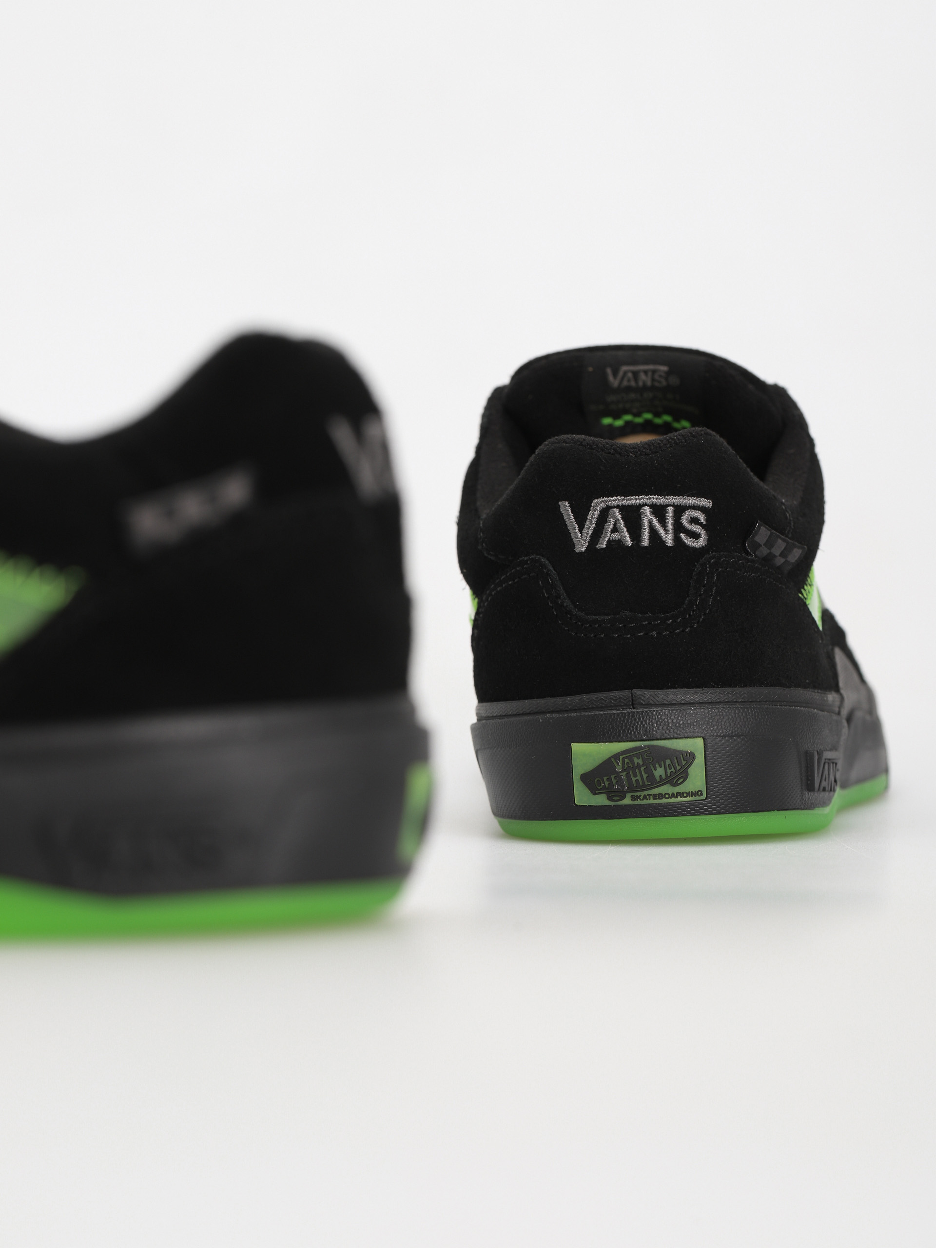 Vans Wayvee Cipők (glow skulls green/black)