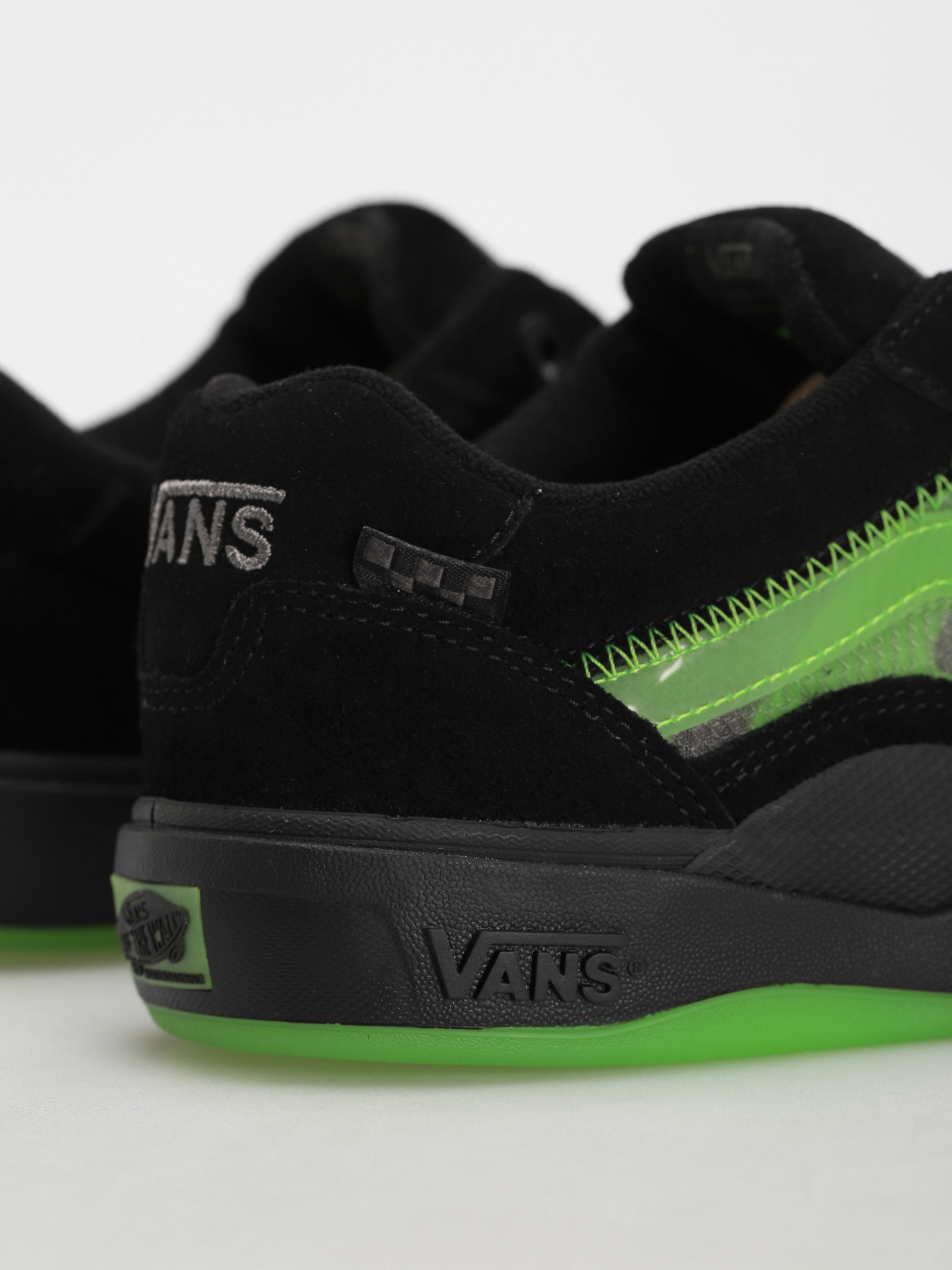 Vans Wayvee Cipők (glow skulls green/black)