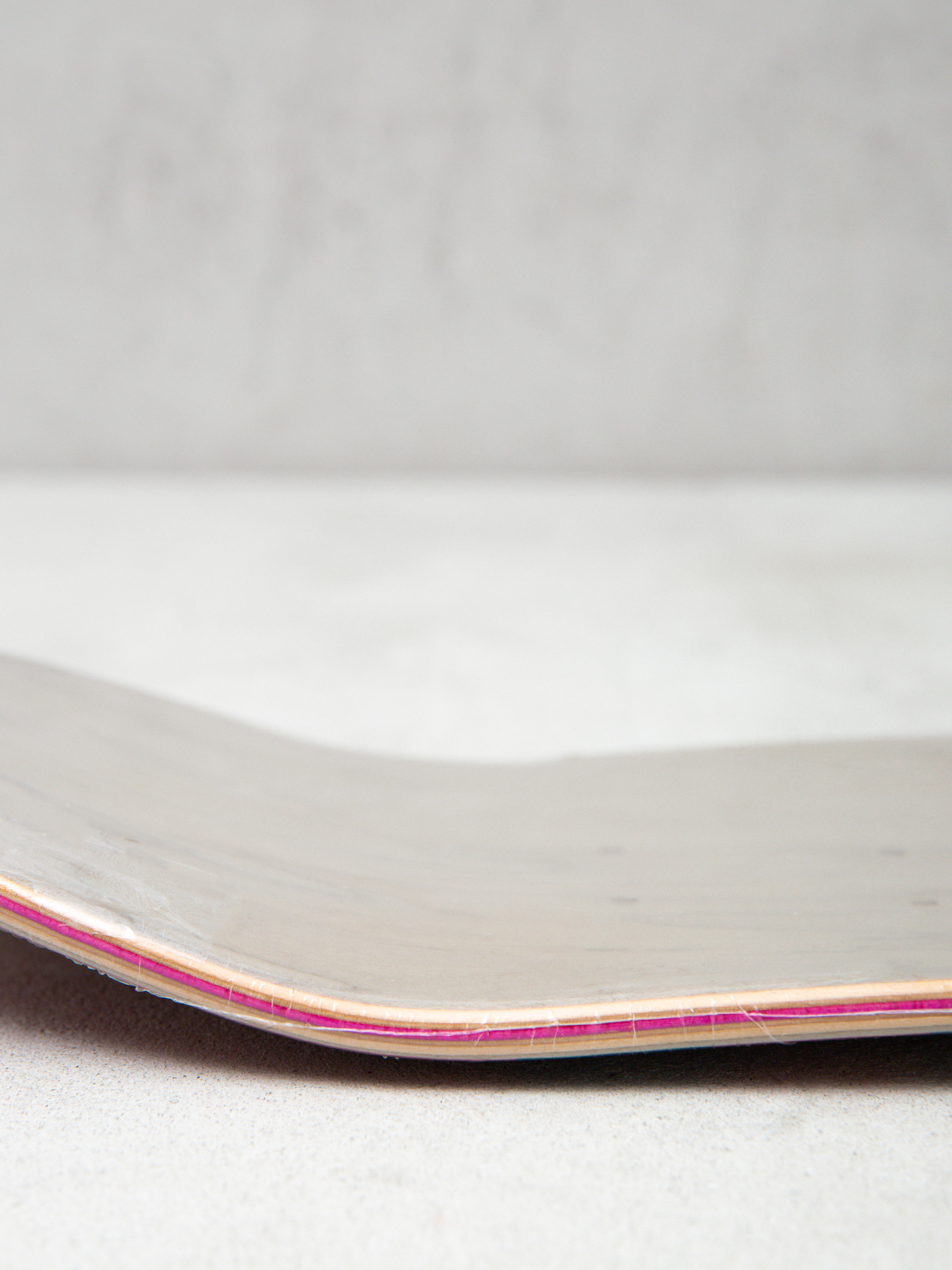 Girl Skateboard Bannerot Og Knockout Gördeszka lap (red)