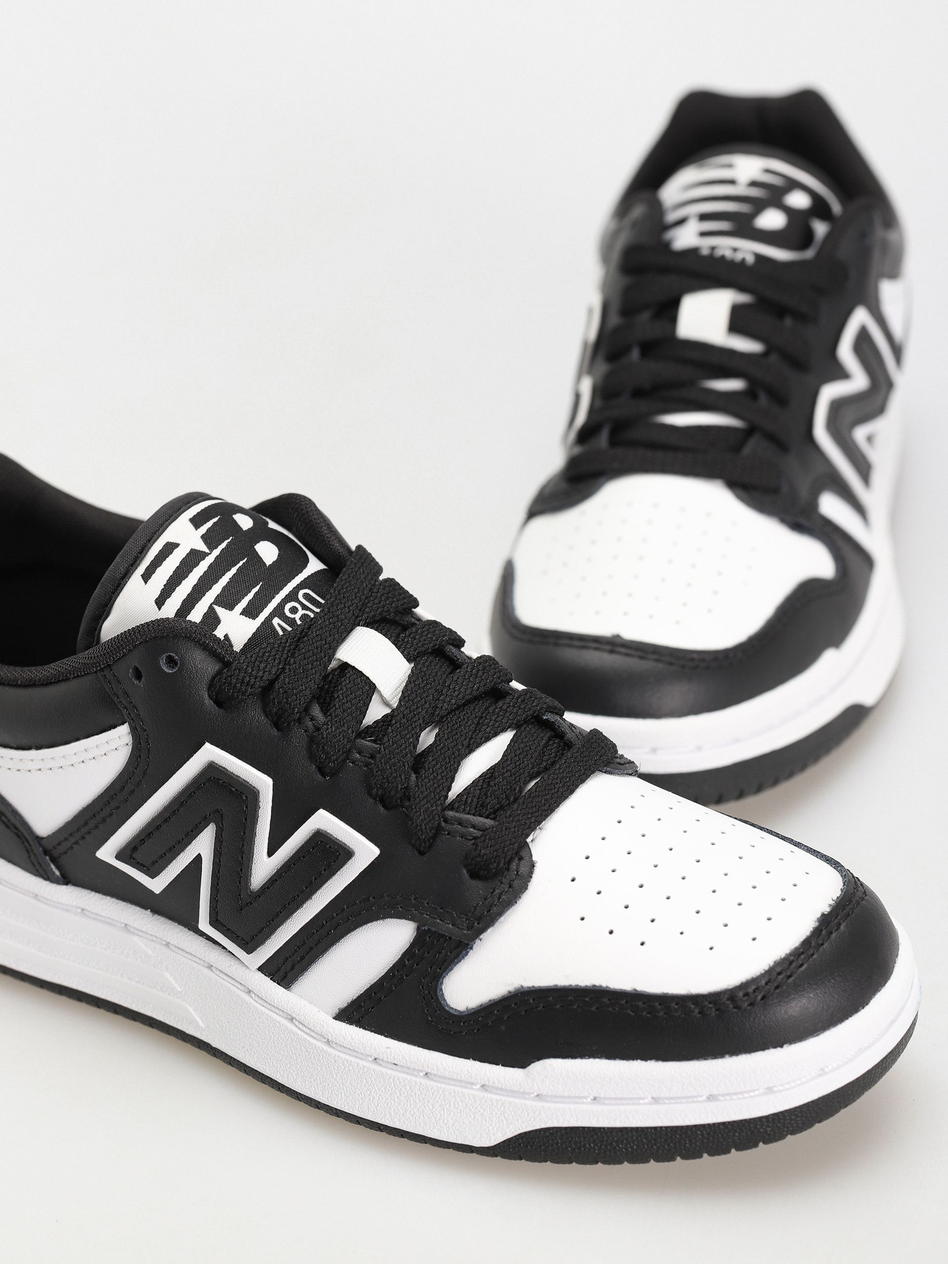 New Balance 480 Cipők (white/black)