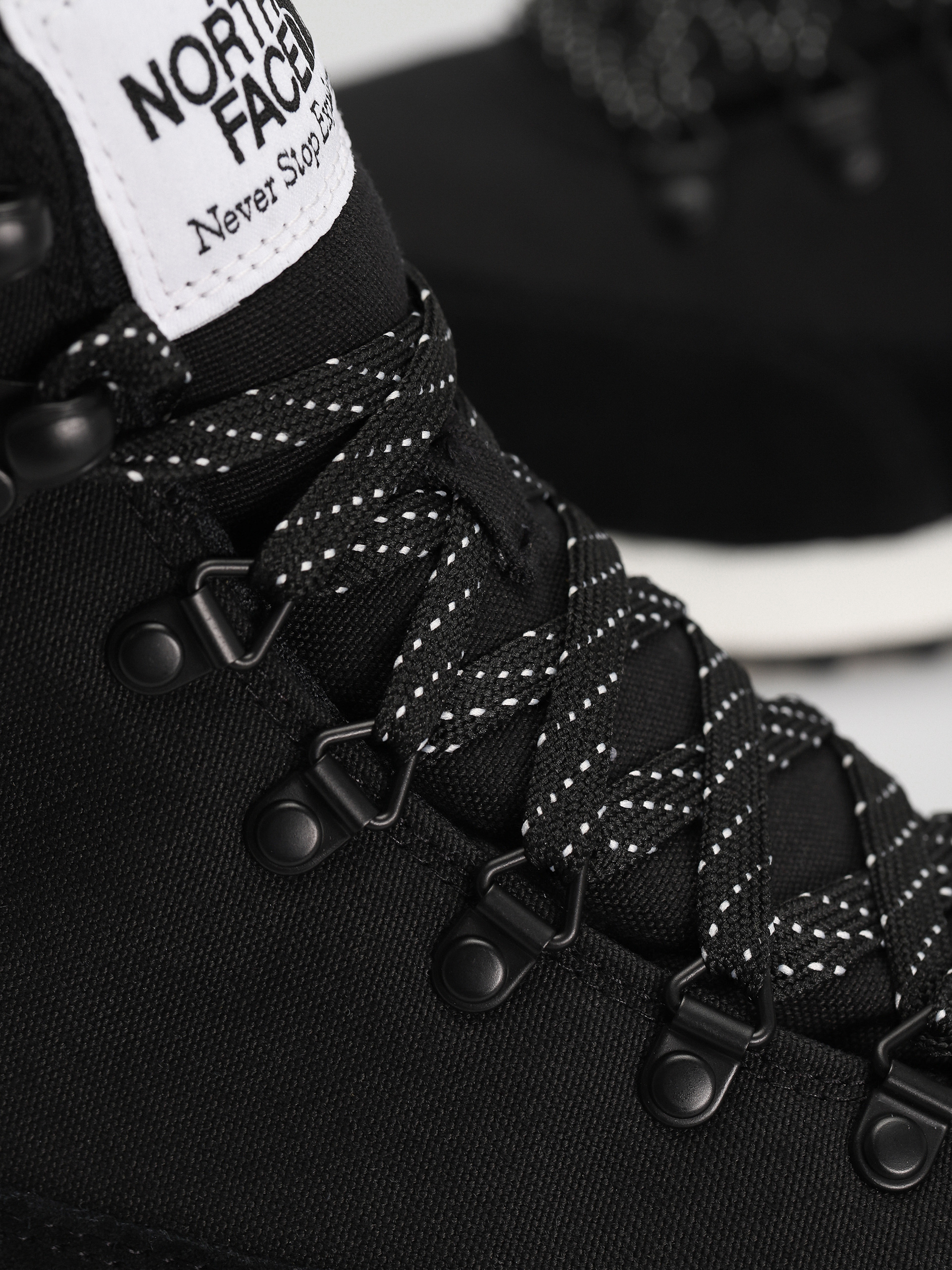 The North Face Back To Berkeley Iv Textile Wp Cipők (tnf black/tnf white)