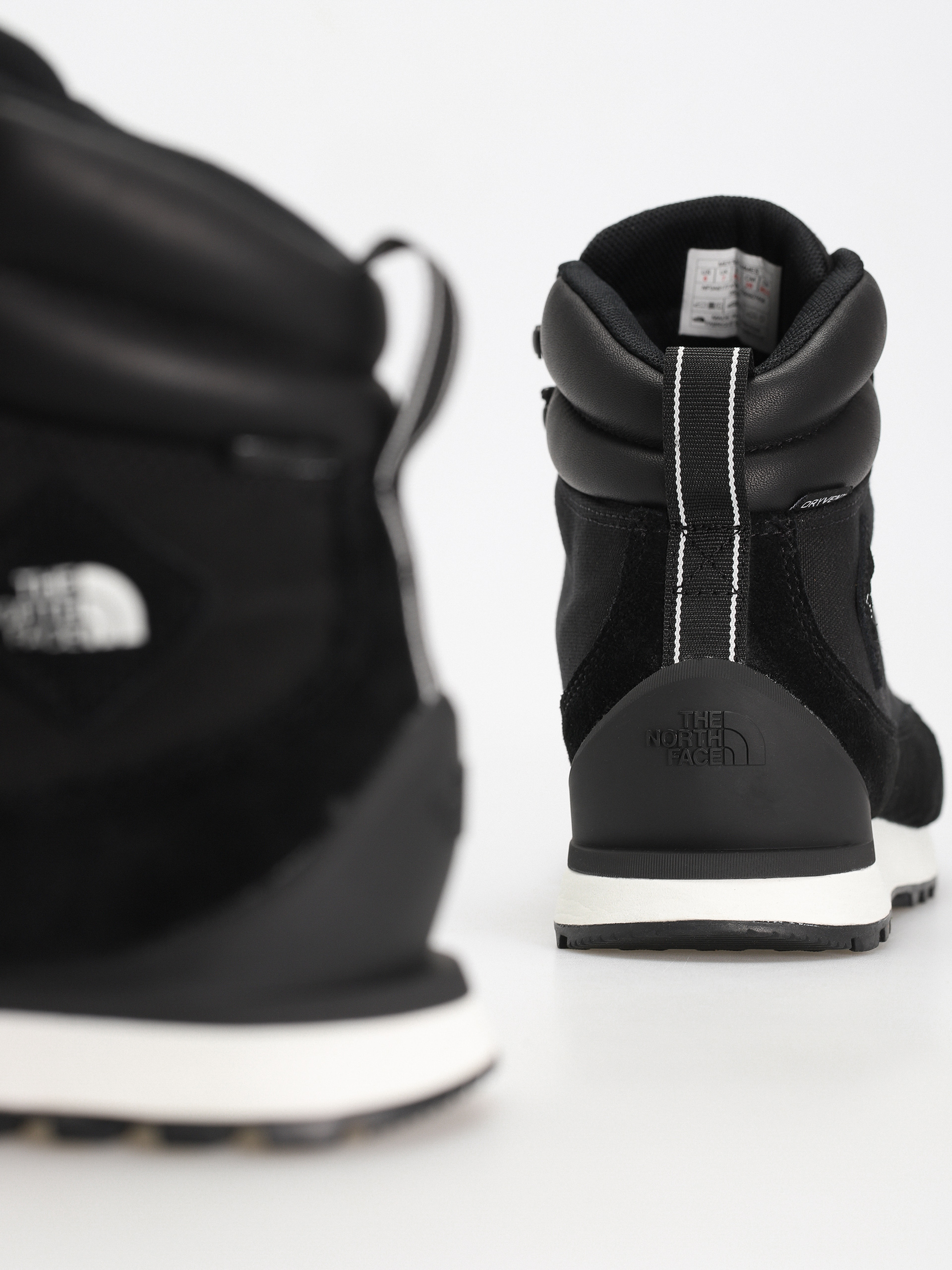 The North Face Back To Berkeley Iv Textile Wp Cipők (tnf black/tnf white)