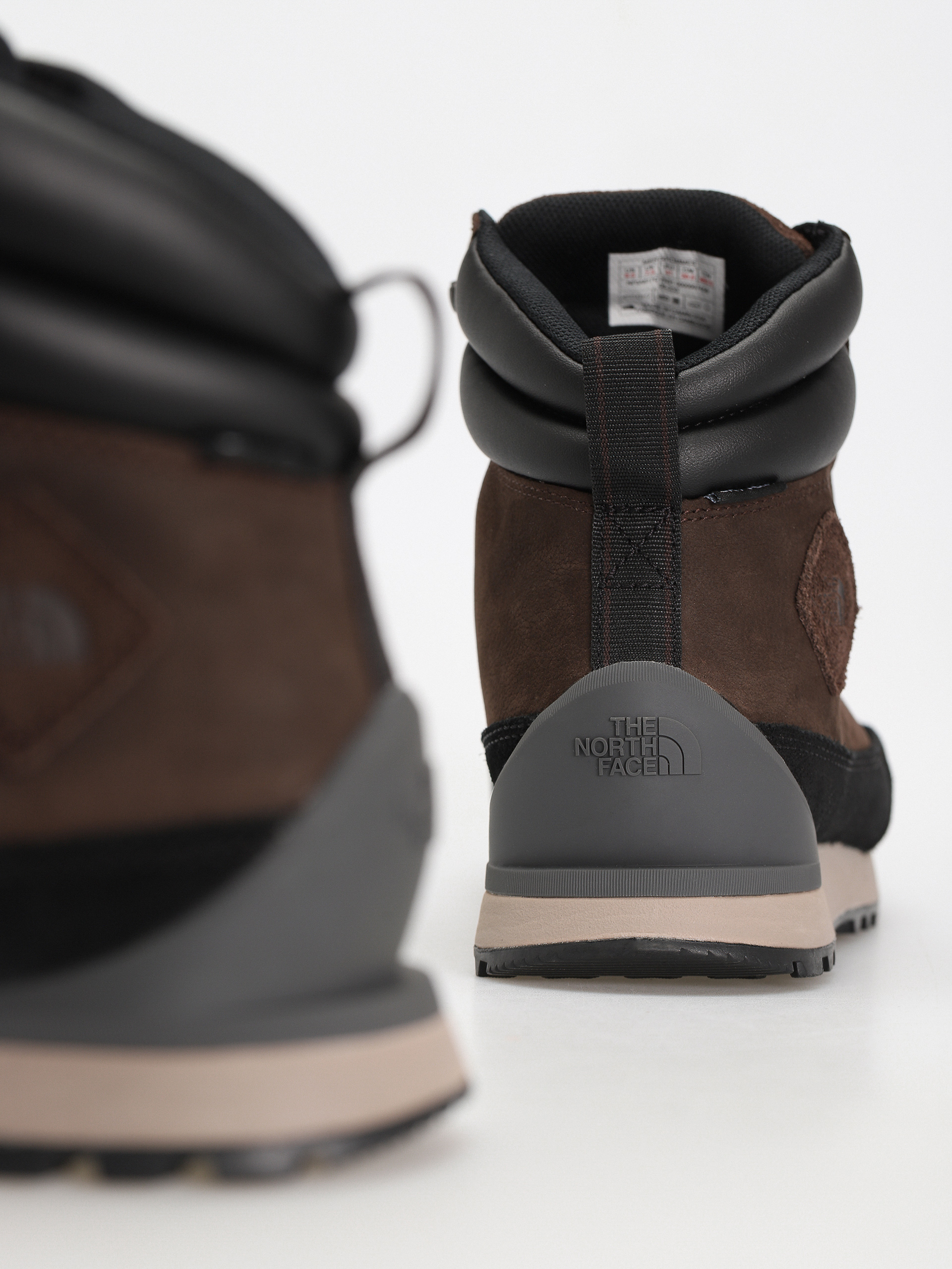The North Face Back To Berkeley Iv Leather Wp Cipők (demitasse brown/tnf black)